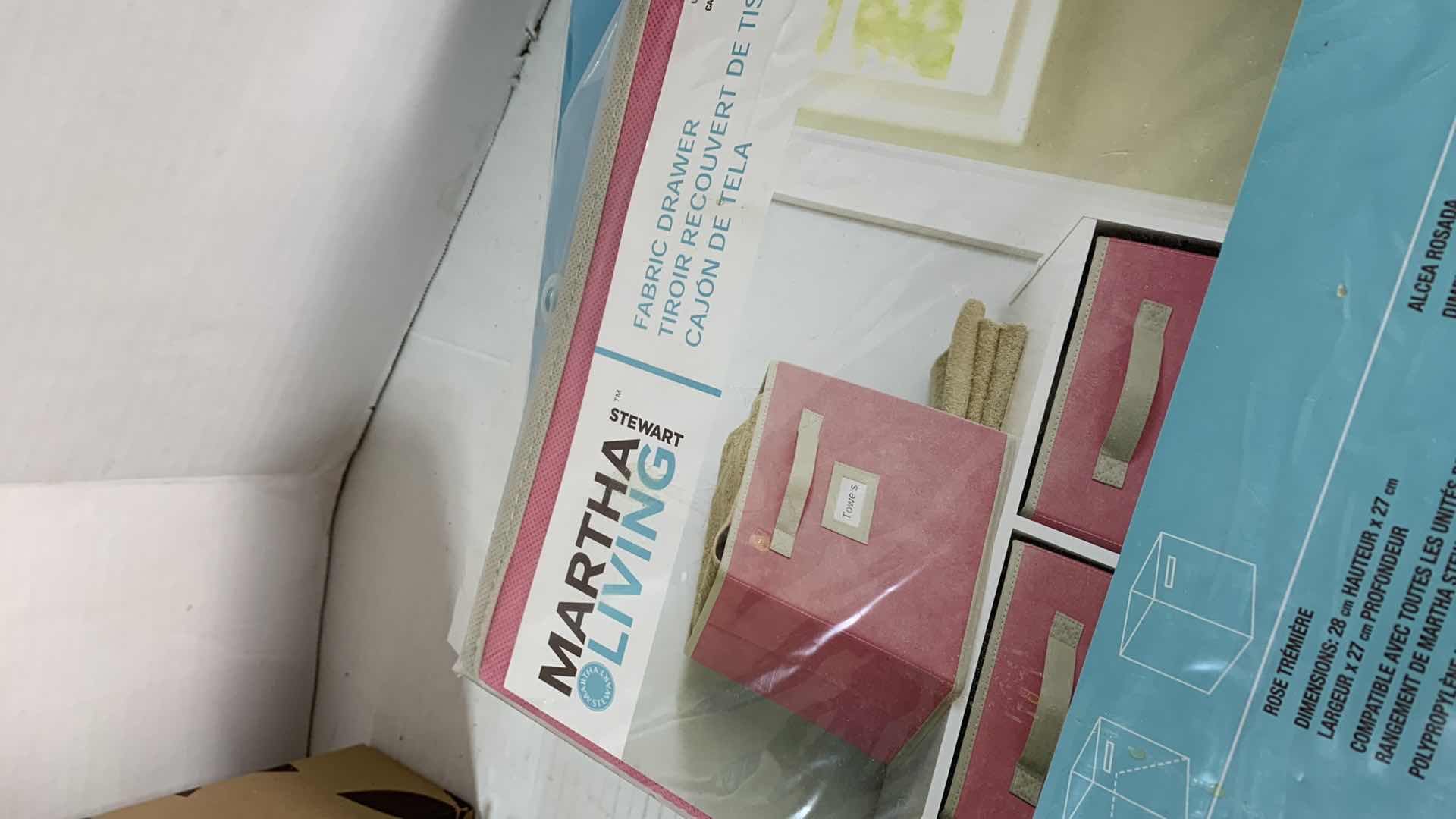 Photo 5 of ASSORTED HOME ITEMS