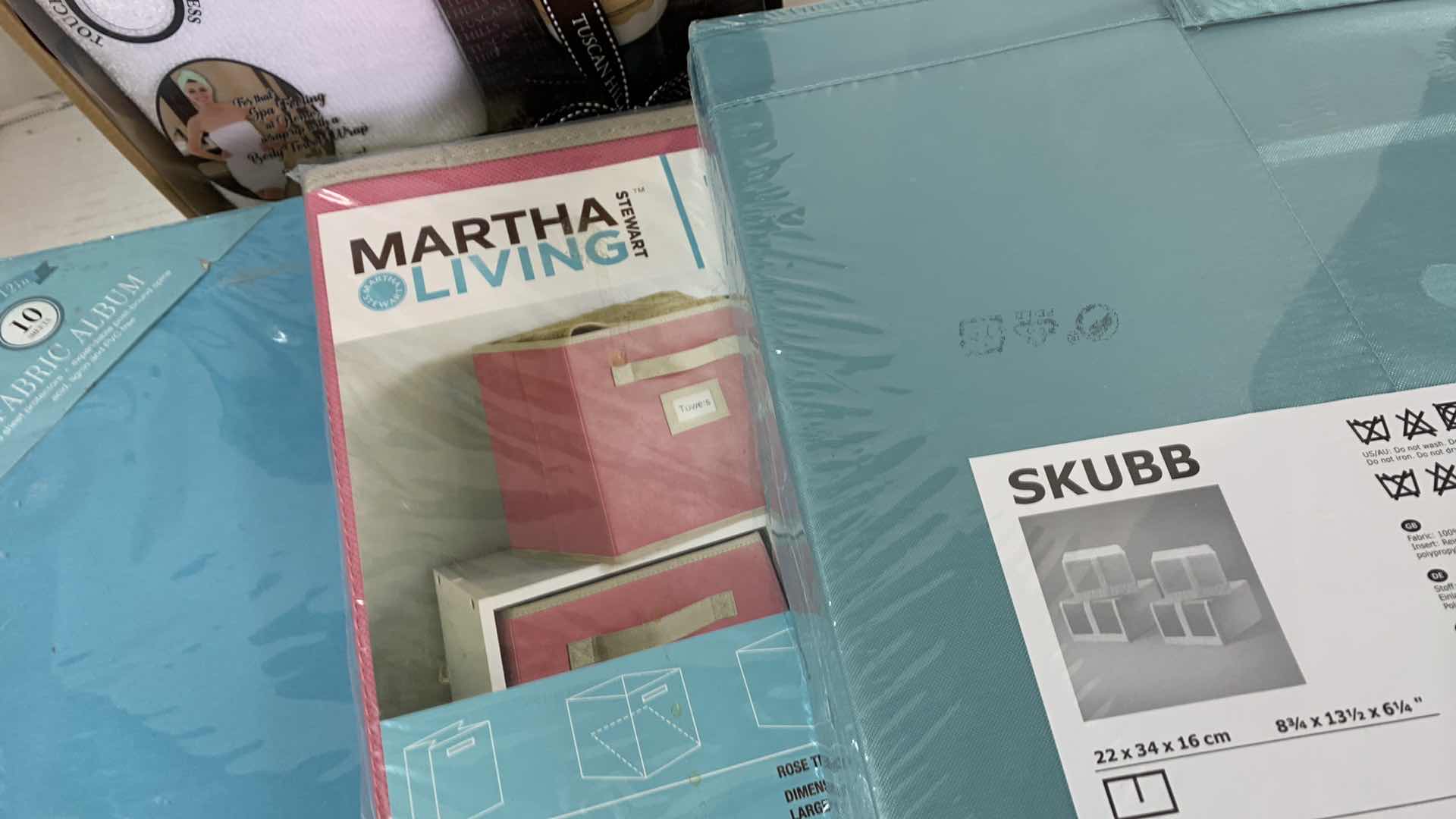 Photo 4 of ASSORTED HOME ITEMS