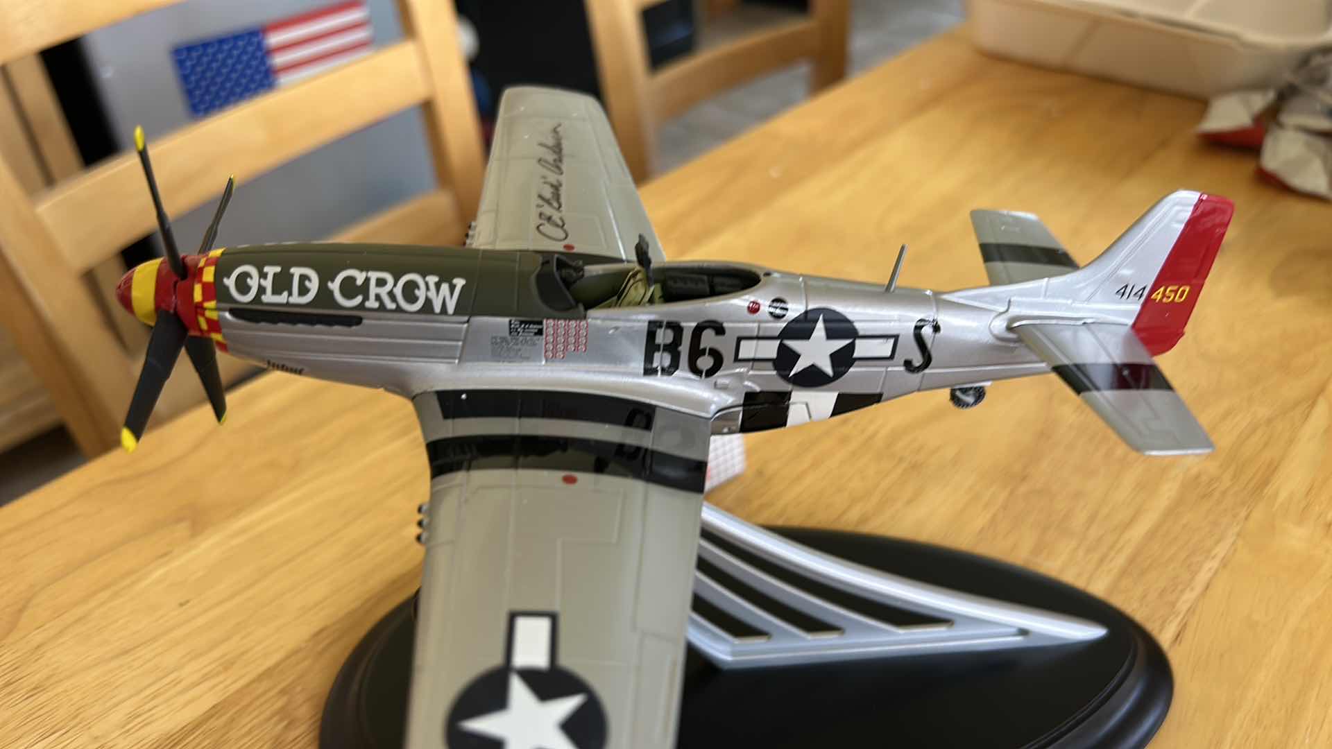 Photo 1 of  MINT CONDITION IN BOX -NUMBERED SIGNATURE EDITION WITH COA - MODEL OF NIRTH AMERICAN P-51D MUSTANG FIGHTER PLANE. - specifically the "Old Crow" flown by WWII Triple Ace fighter pilot Colonel Clarence 'Bud' Anderson.
