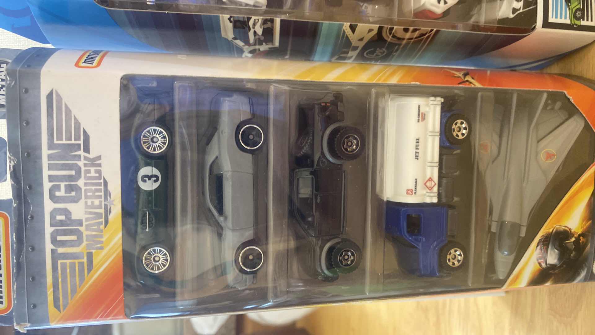 Photo 1 of 4 - HOT WHEELS & MATCHBOX ASSORTMENT