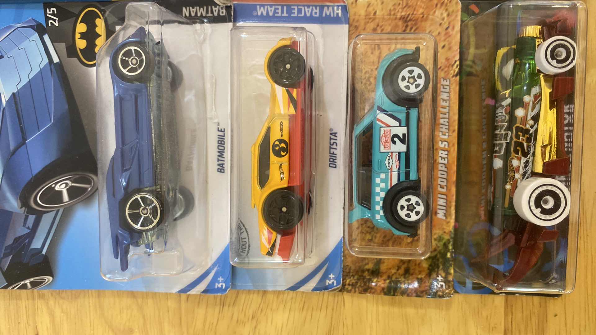 Photo 2 of 15 - HOT WHEELS DIE-CAST CARS