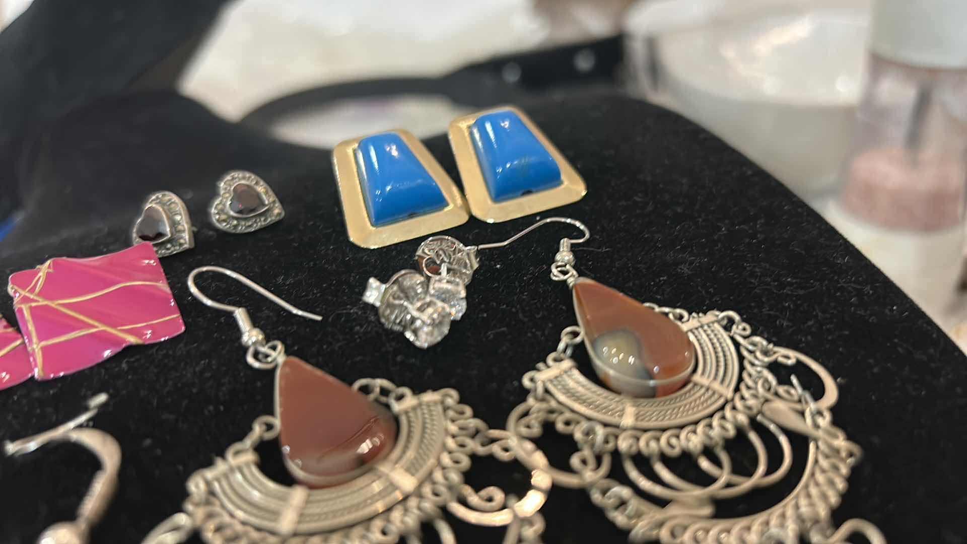 Photo 1 of FASHION JEWELRY - 10 PAIRS EARRINGS