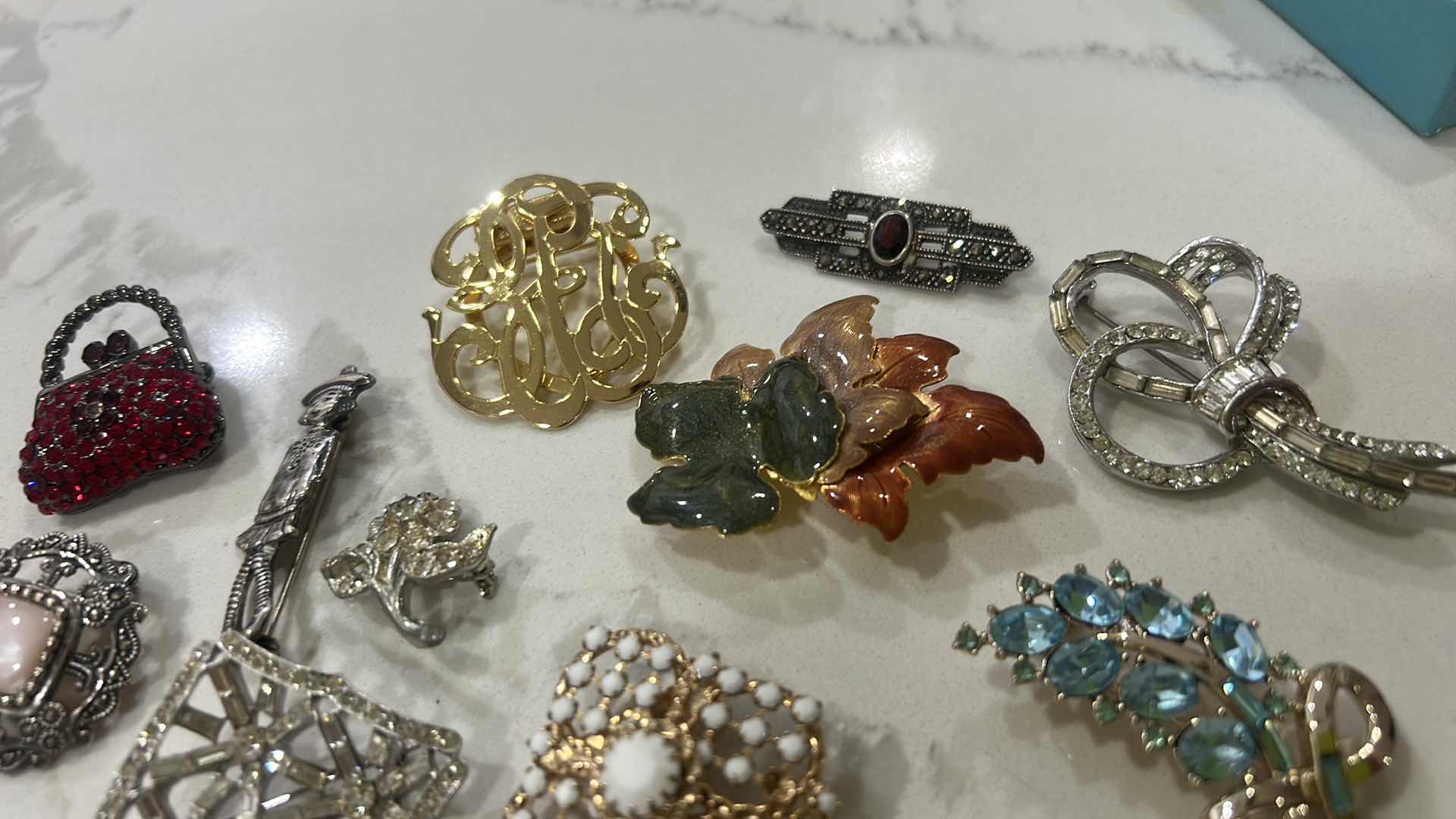 Photo 1 of 20 BROOCHES / PINS