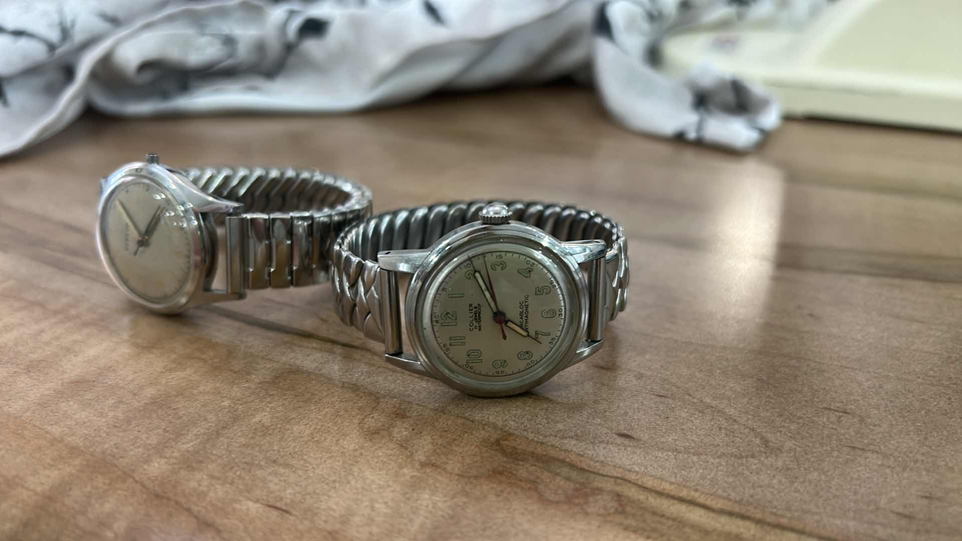 Photo 1 of 2 MENS VINTAGE WATCHES, COLLIER 17 JEWELS WATERPROOF & GENEVA