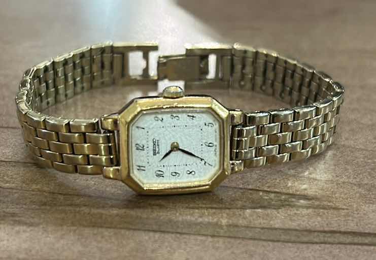 Photo 1 of WOMENS VINTAGE SEIKO WATCH