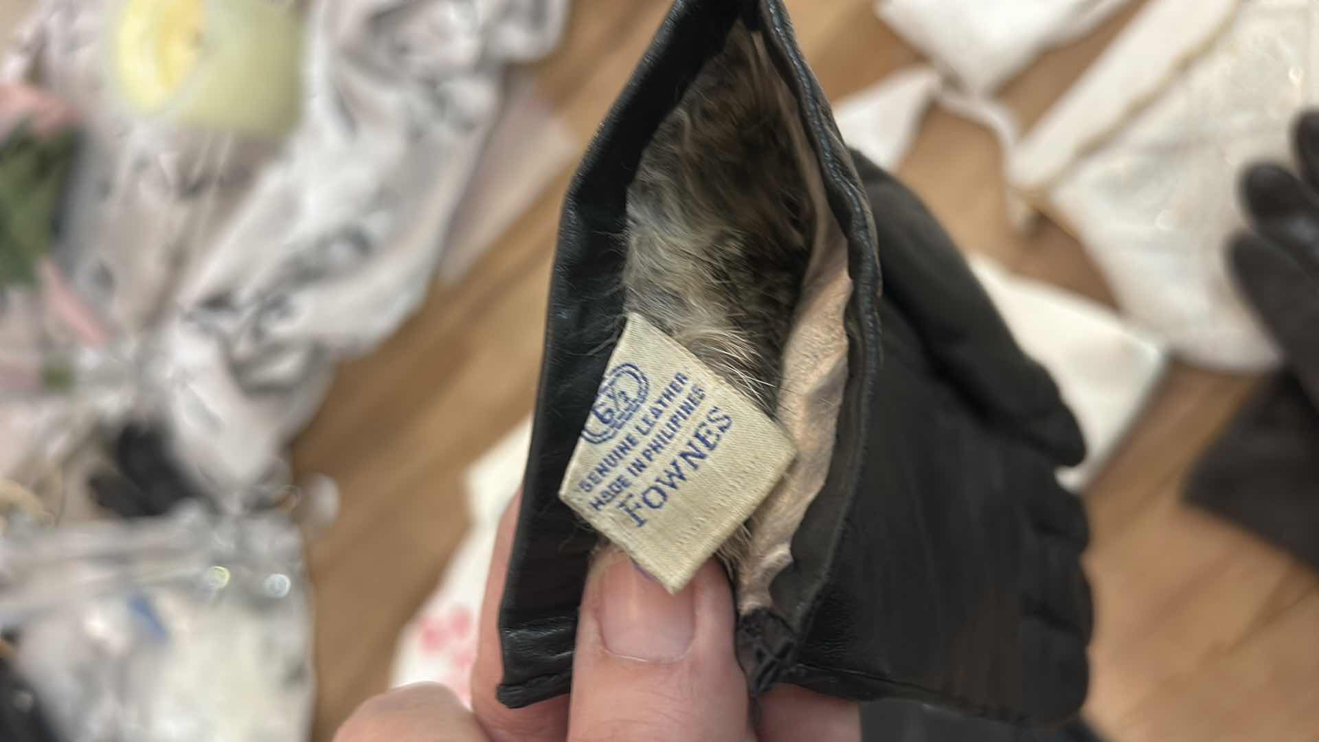 Photo 1 of LADIES VINTAGE COLLECTION / GLOVES, CLUTCHES, & MORE