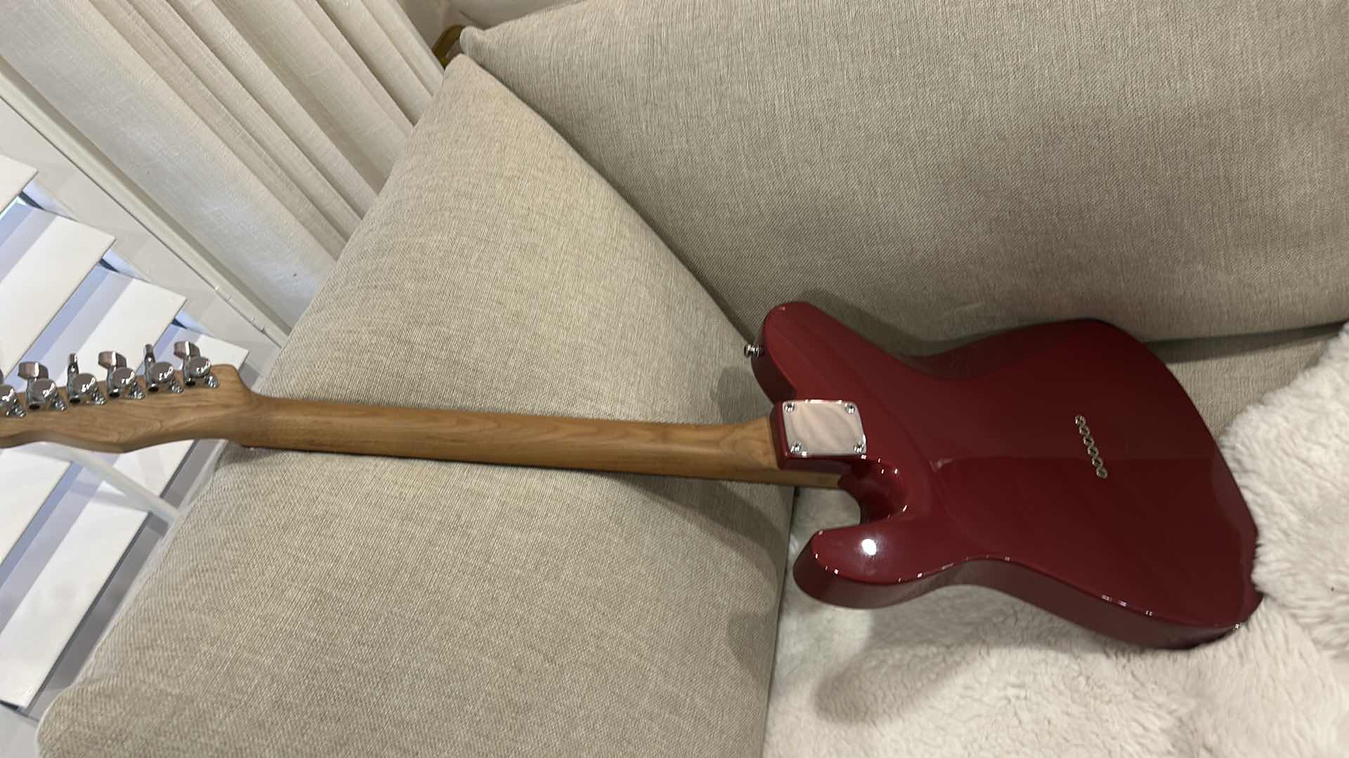 Photo 1 of WARMOTH GUITAR PARTS COMPANY TELECASTER
WARMOTH TELECASTER STYLE BODY
WARMOTH STANDARD THIN ROASTED MAPLE NECK WITH ROSEWOOD FINGERBOARD
BODY PAINTED BY SIX GUNN MUSIC LOCATED IN LAS VEGAS EQUIPPED WITH TWO LOLLAR (LOLLARTRON PICKUPS)