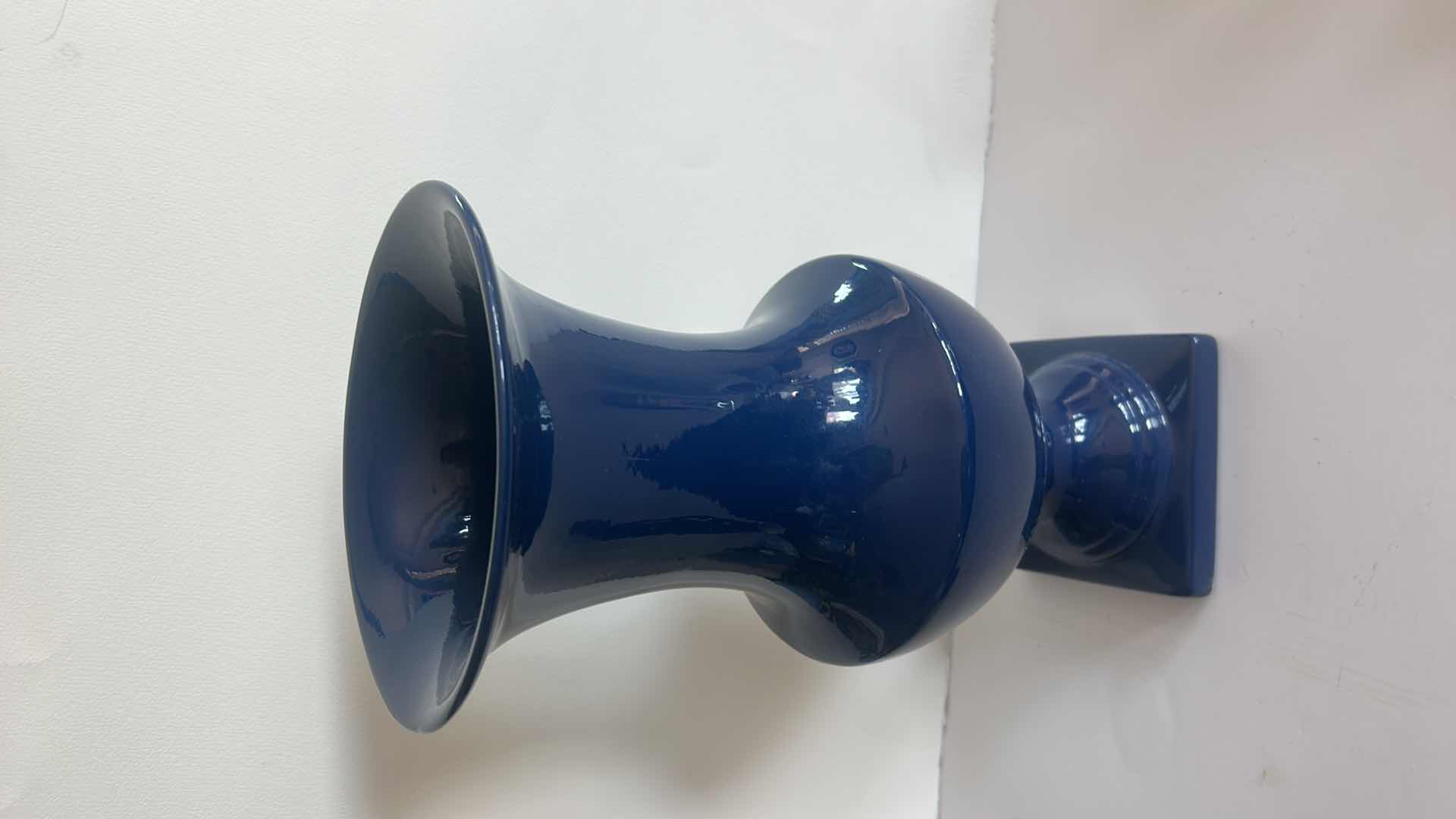 Photo 1 of 2 PORCELAIN VASES (TALLEST H15”)