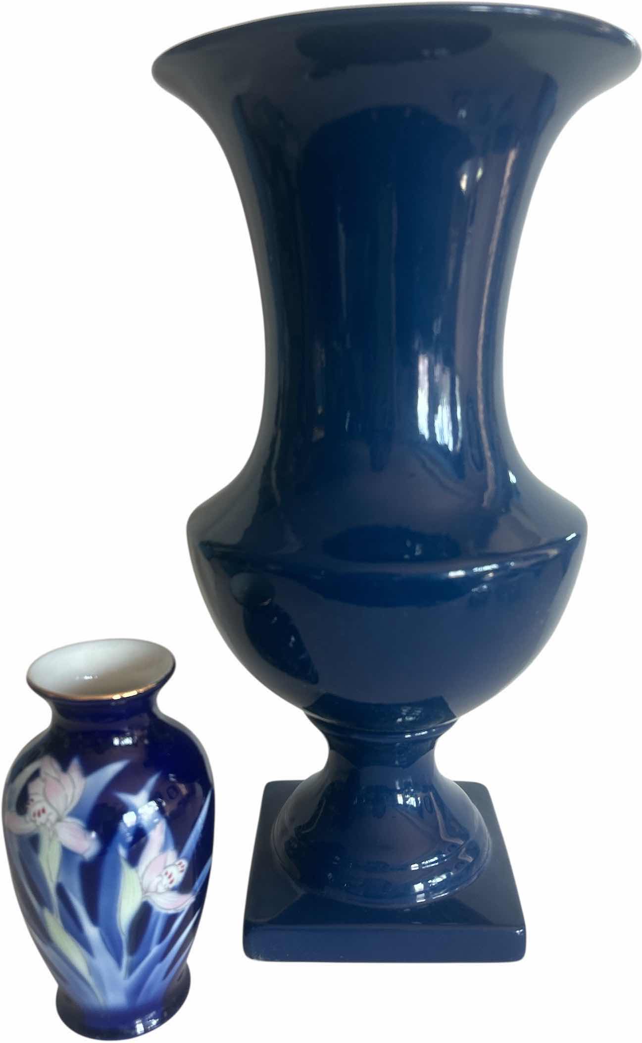 Photo 1 of 2 PORCELAIN VASES (TALLEST H15”)