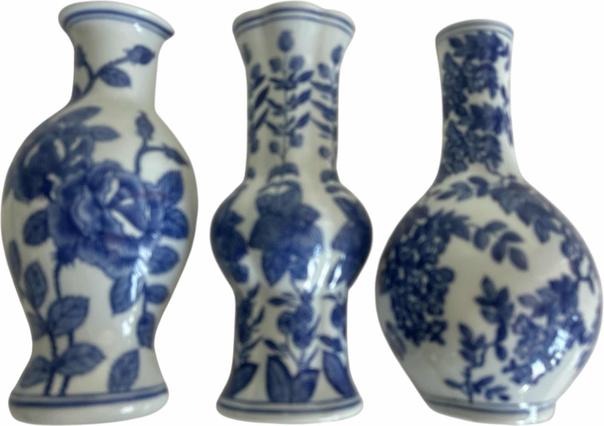 Photo 1 of 3 - FINE PORCELAIN BLUE AND WHITE WALL VASES H10”