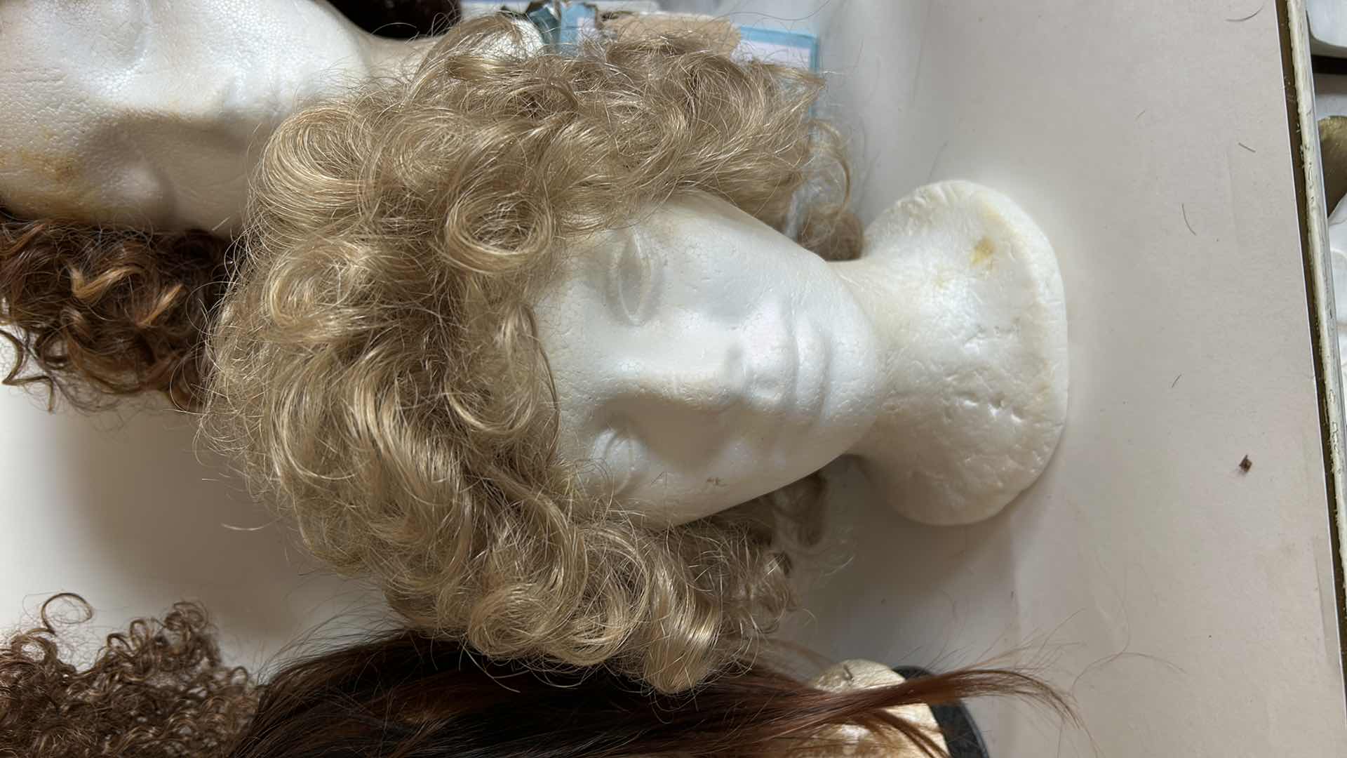 Photo 1 of 4 - WOMENS WIGS