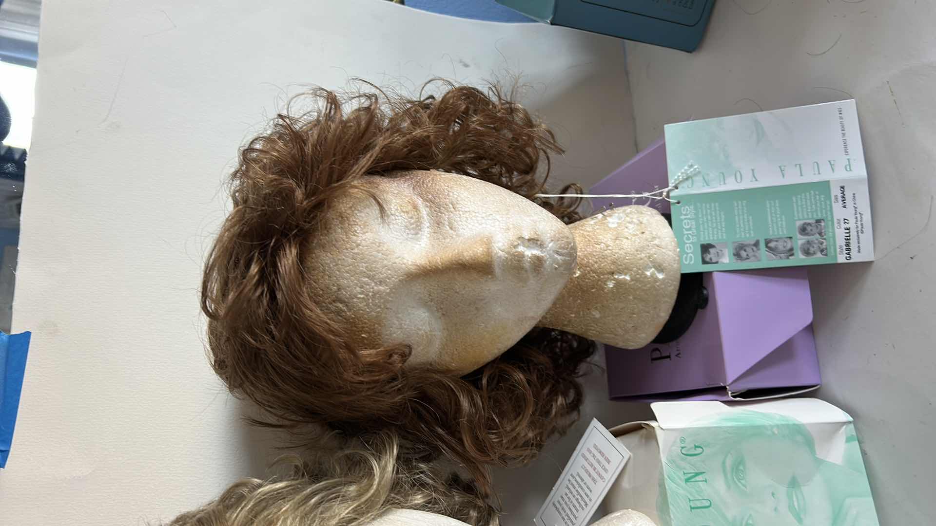 Photo 1 of 2 NEW PAULA YOUNG WOMENS WIGS
