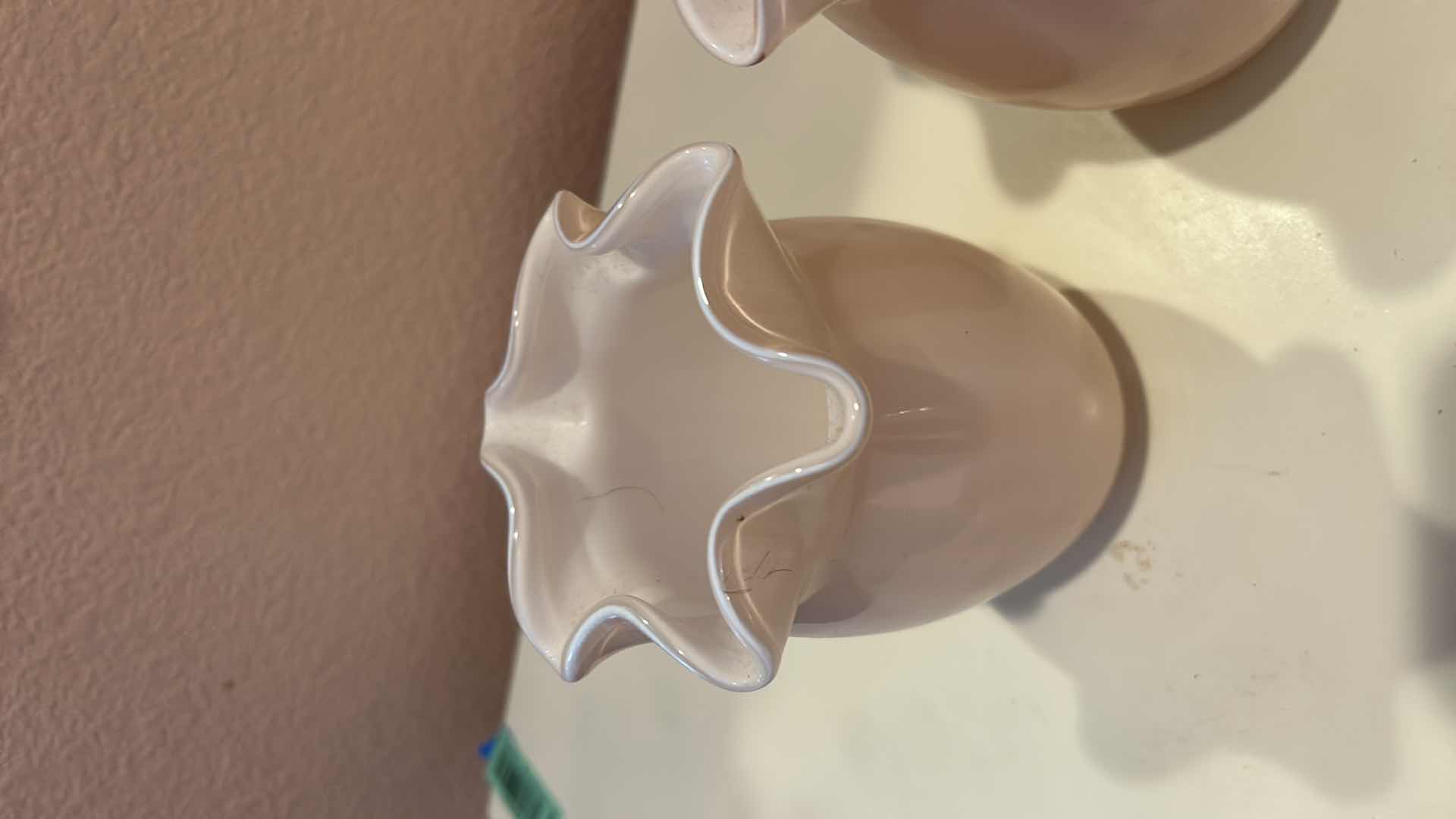 Photo 3 of 2 LIGHTS PINK GLASS VASES H6”