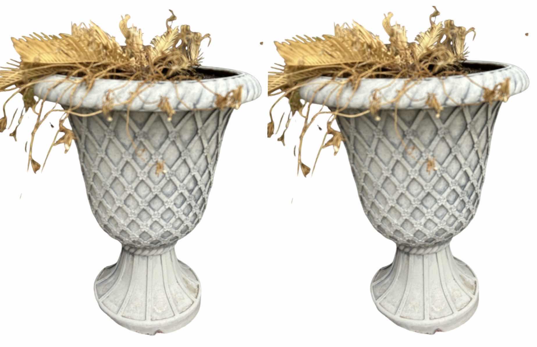 Photo 1 of 3 OUTDOOR PLANTERS H21”