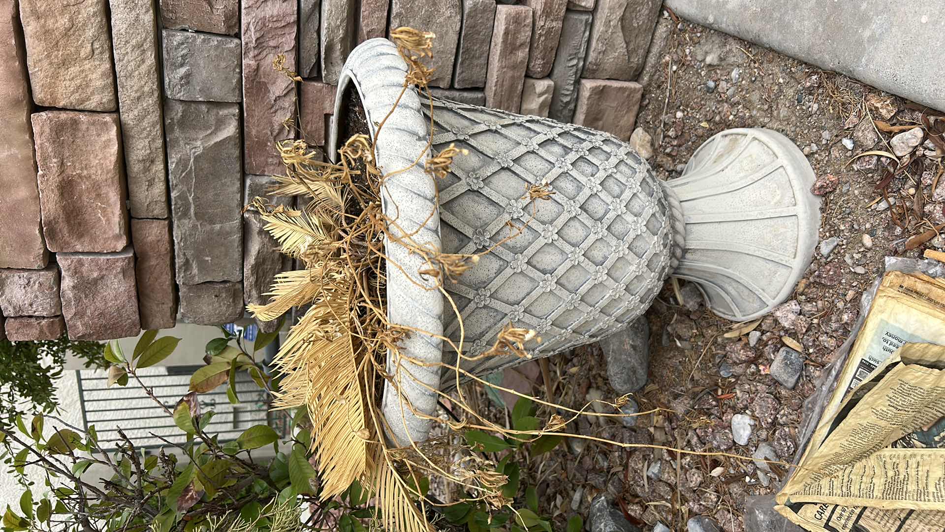 Photo 1 of 3 OUTDOOR PLANTERS H21”