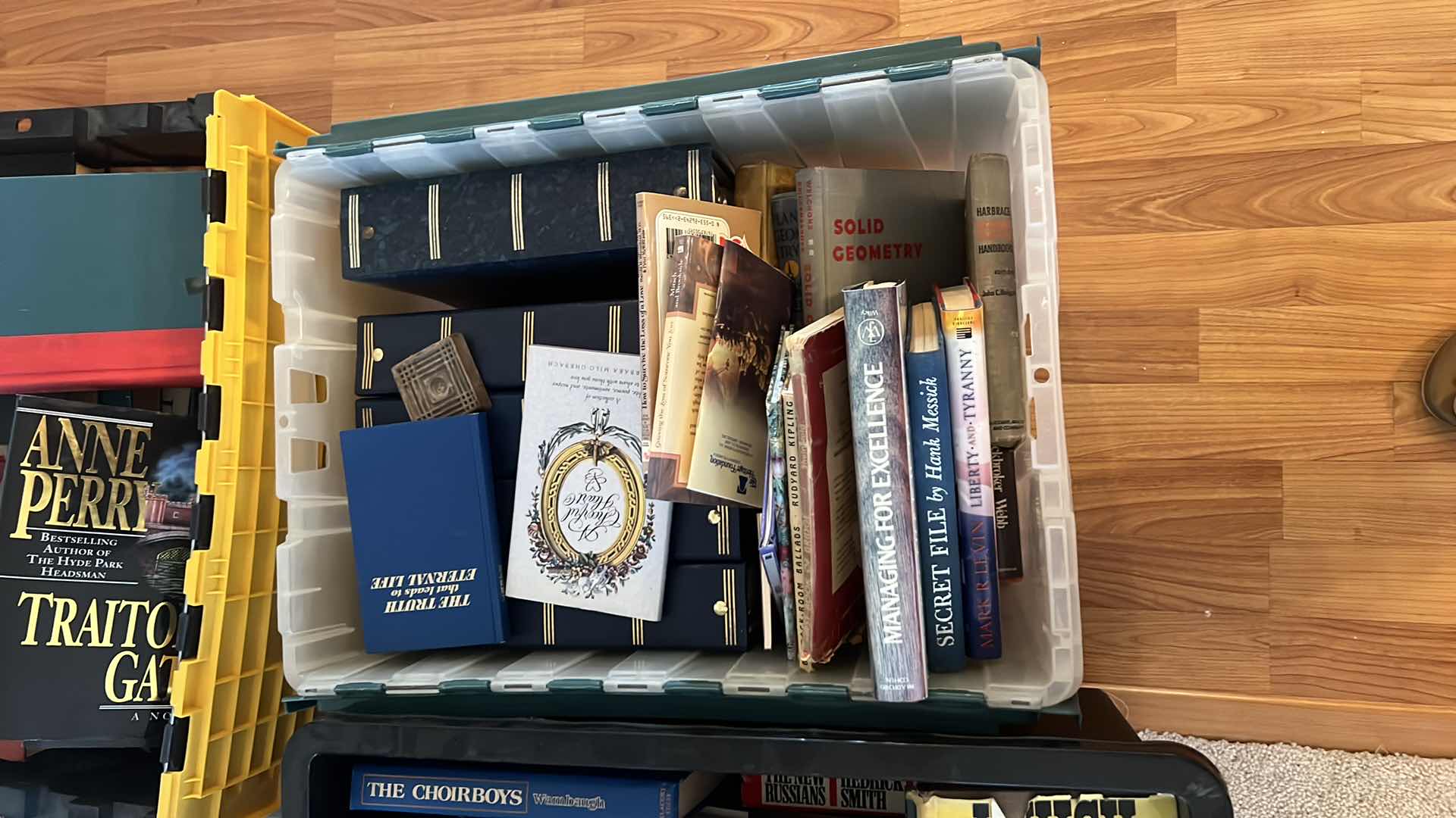 Photo 1 of 5-TOTES W BOOKS & PHOTO ALBUMS ( VARIOUS TITLES & AUTHORS)-TOTES NOT INCLUDED