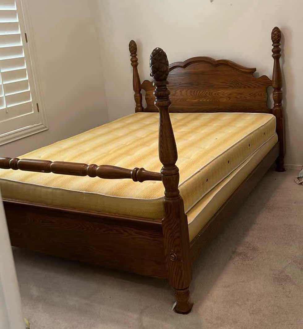 Photo 1 of QUEEN SOLID OAK PINECONE 4 POST BED W FRAME & MATTRESSES