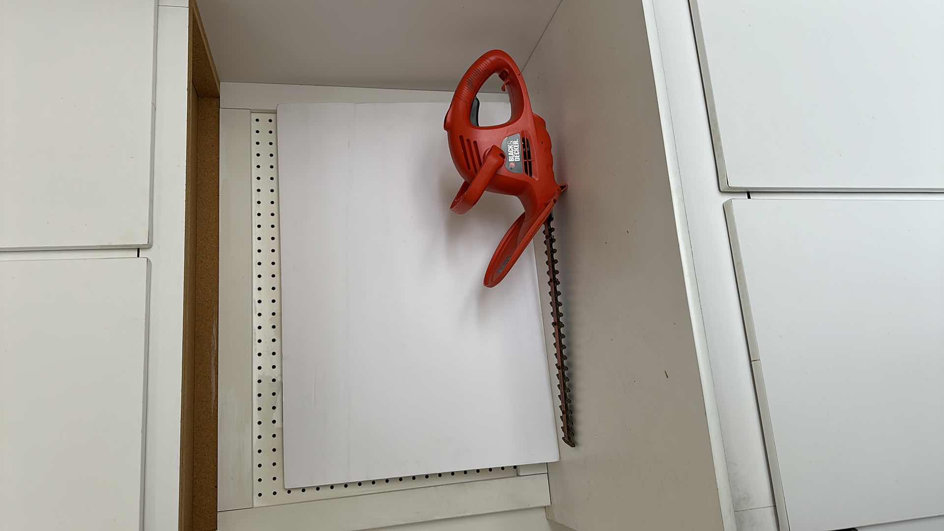 Photo 1 of BLACK AND DECKER 17” TRIMMER,ELECTRIC