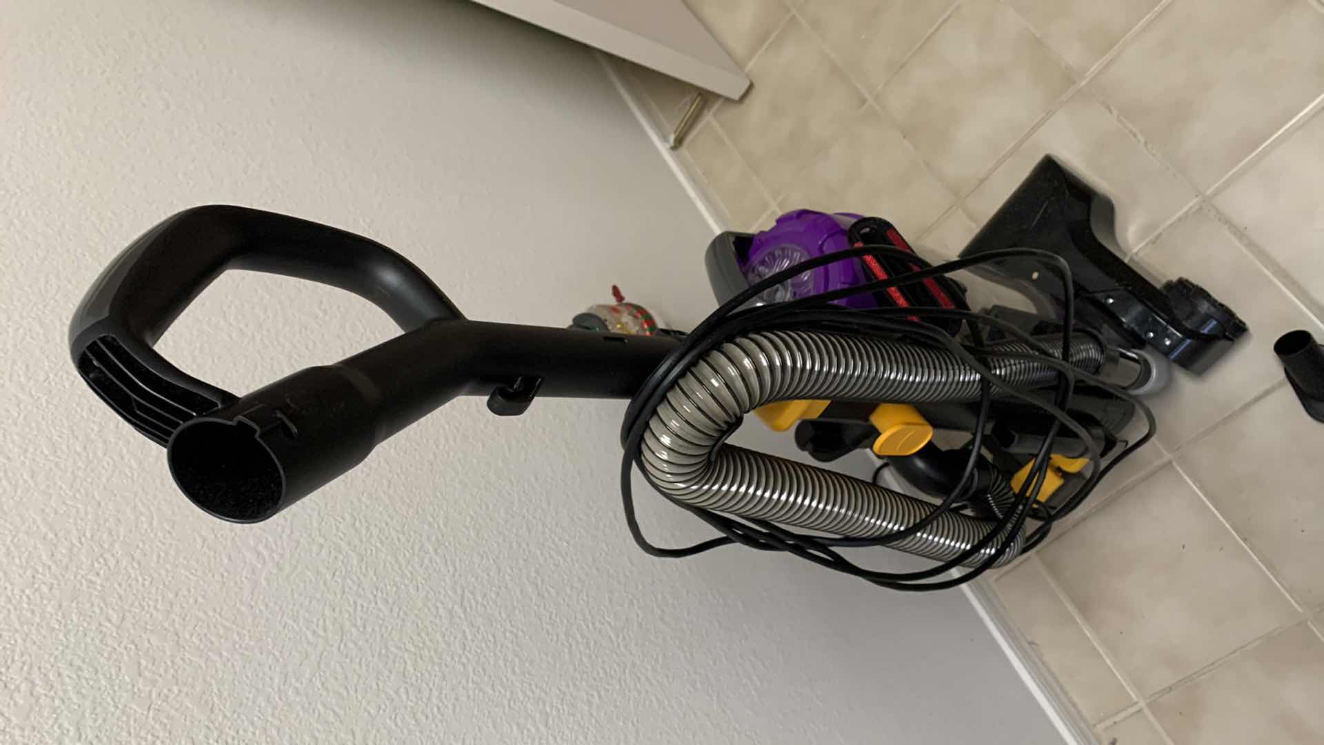 Photo 1 of EUREKA POWERSPEED VACUUM