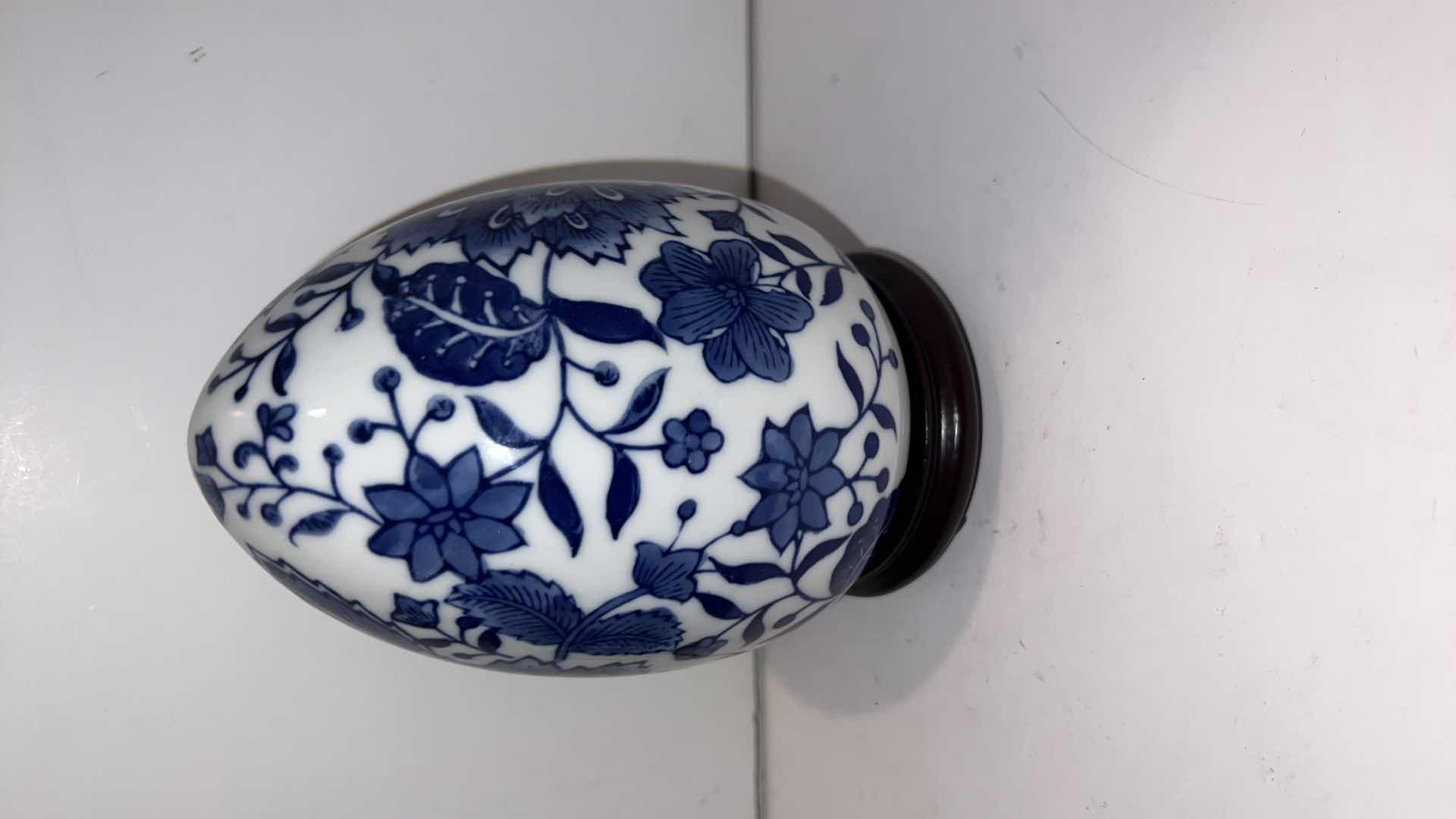 Photo 1 of 2-BLUE & WHITE CERAMIC CANDLEHOLDERS & EGG ON WOOD BASE H7”