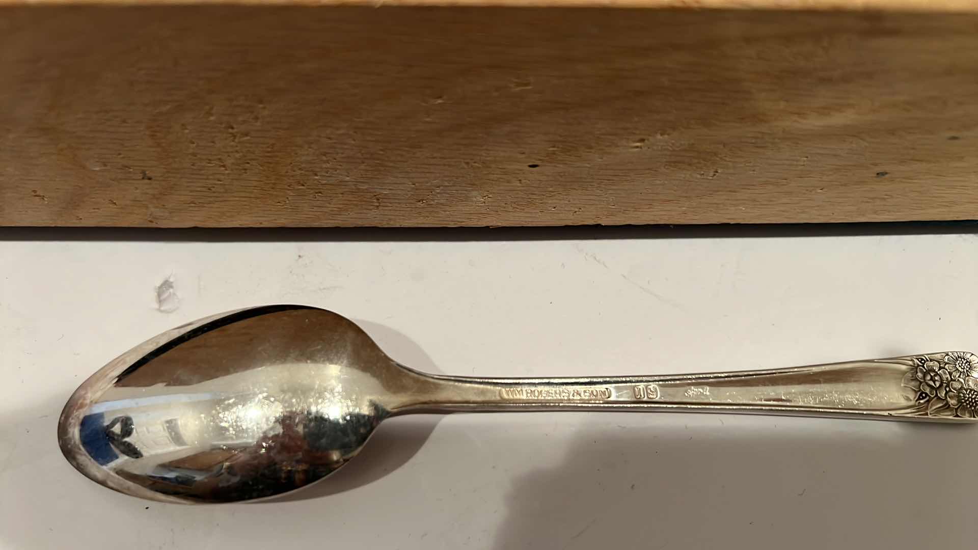 Photo 1 of 64 PCS: WM ROGERS SILVER PLATED SERVE WARE