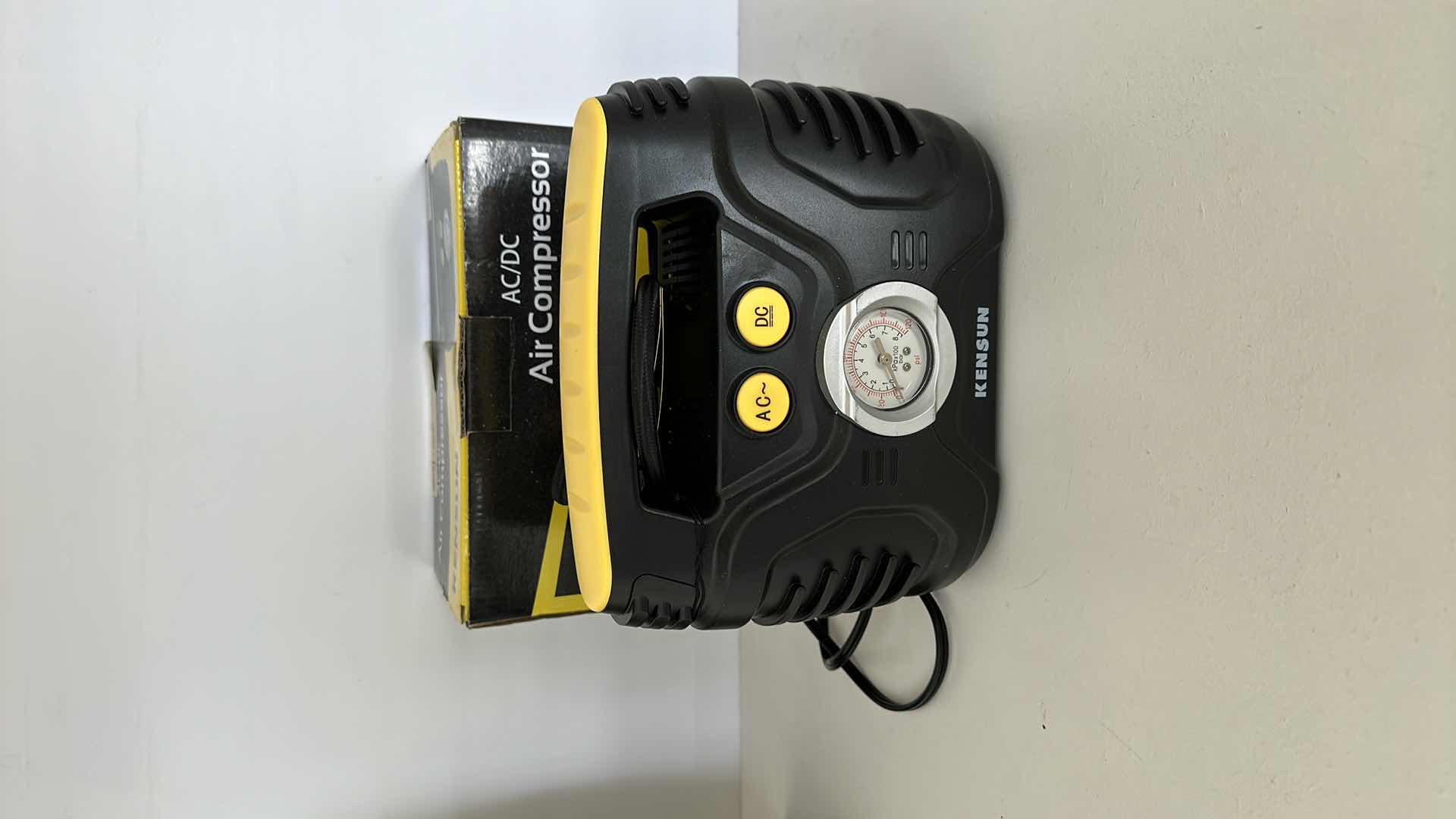 Photo 1 of 18 LED LANTERN AND ACDC AIR COMPRESSOR 