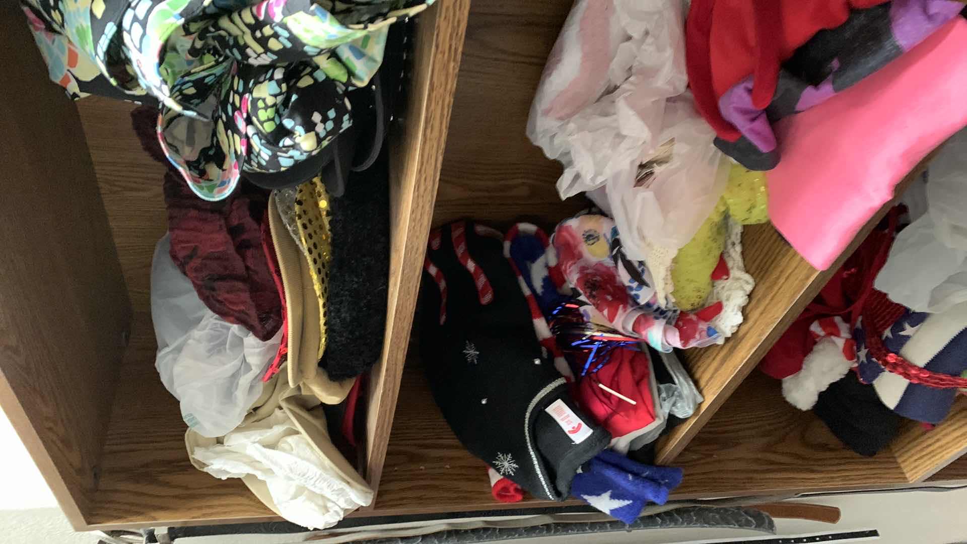 Photo 1 of CONTENTS OF CLOSET SIZE MEDIUM CLOTHING