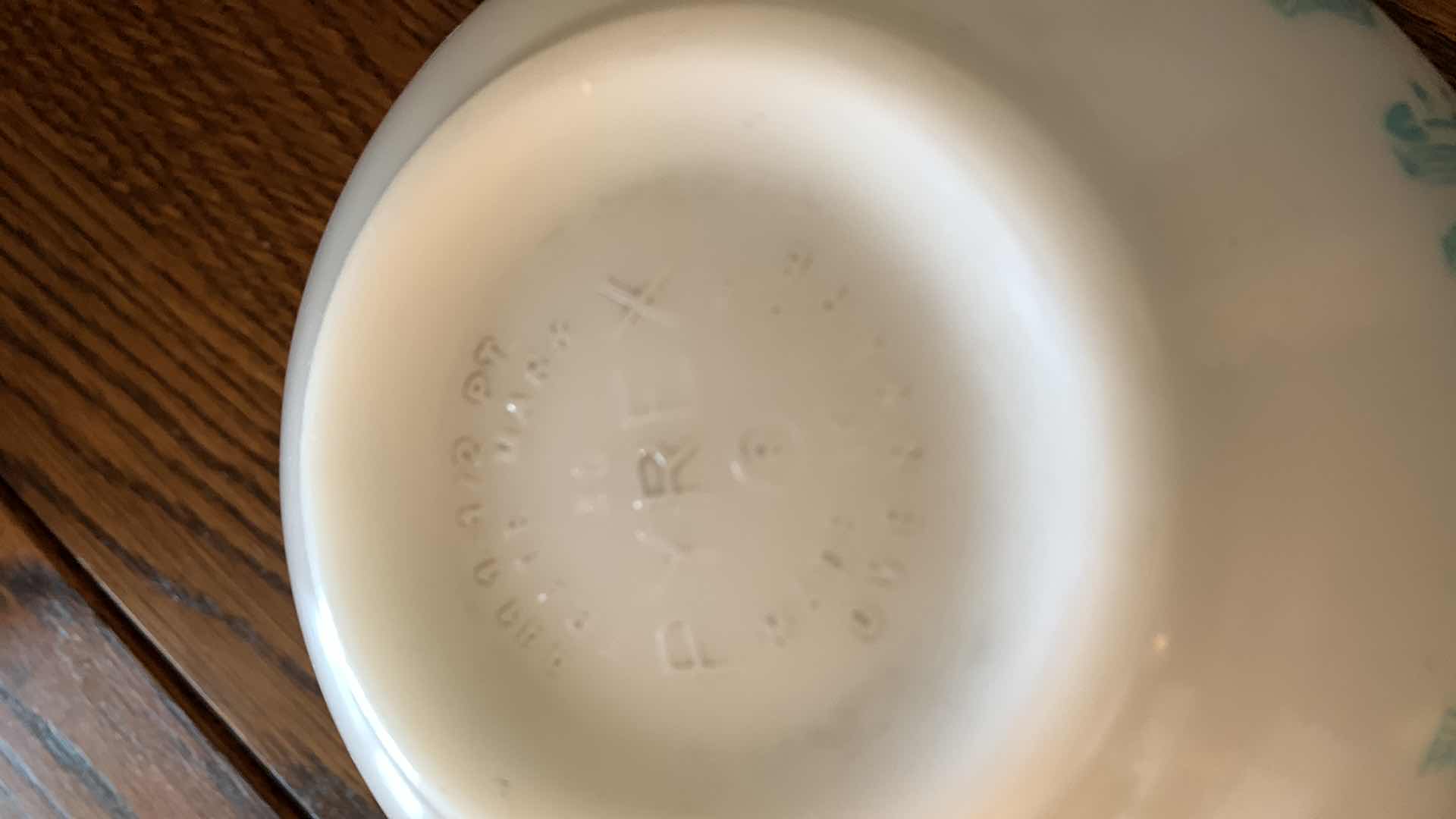 Photo 1 of 3- VINTAGE CORNING WARE BLUE SUNFLOWER CASSEROLE DISHES W LIDS,  2 VINTAGE PYREX BOWLS