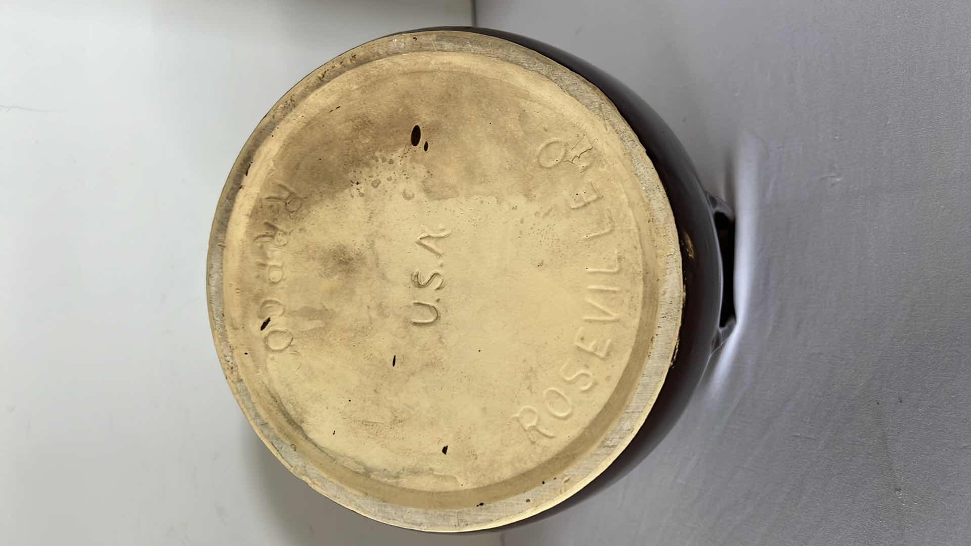 Photo 1 of VINTAGE ROSEVILLE POTTERY BROWN DRIP GLAZE BEAN POT NO LID  W10" H7"