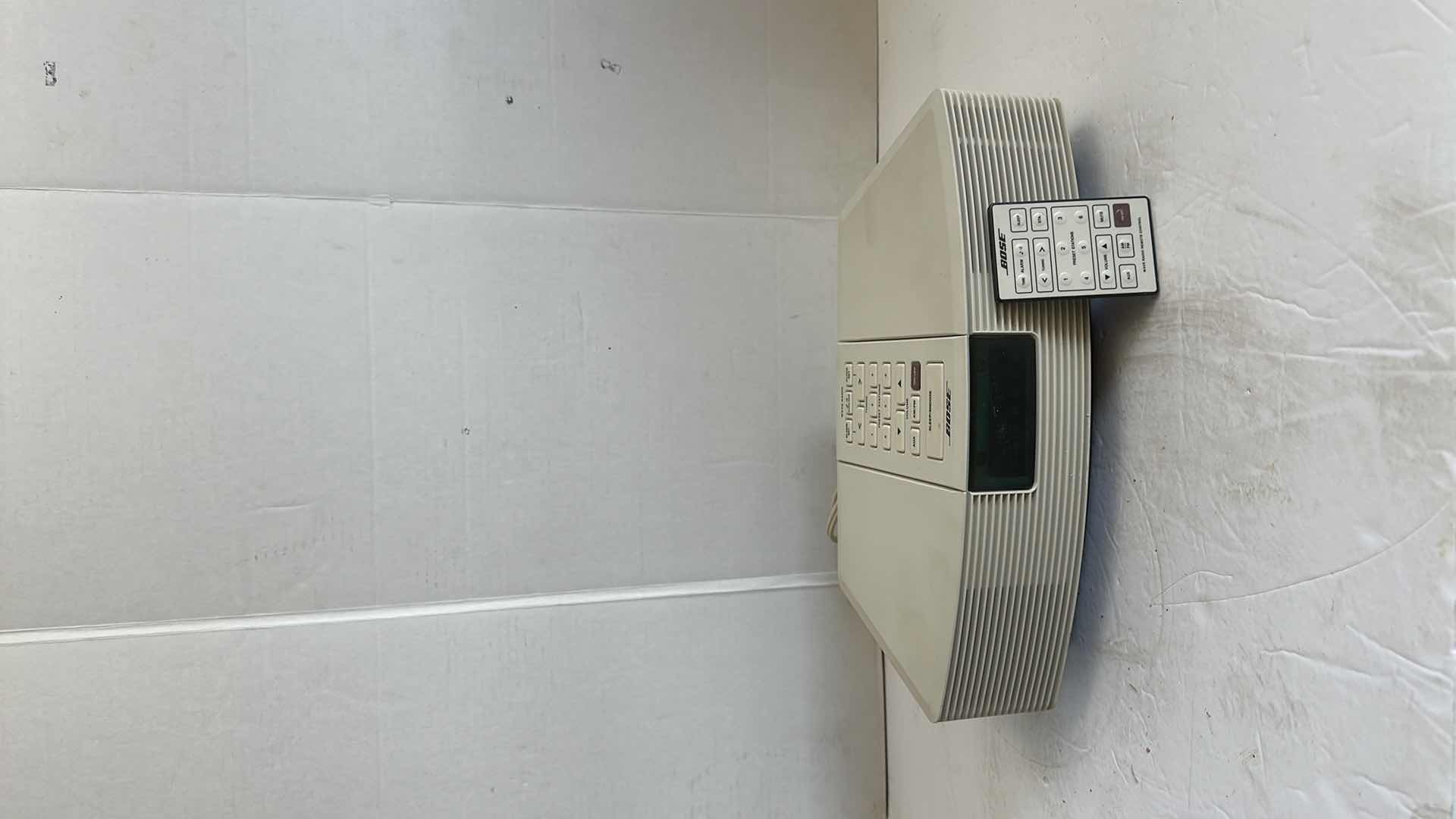 Photo 1 of BOSE AM/FM SOUND SYSTEM W REMOTE