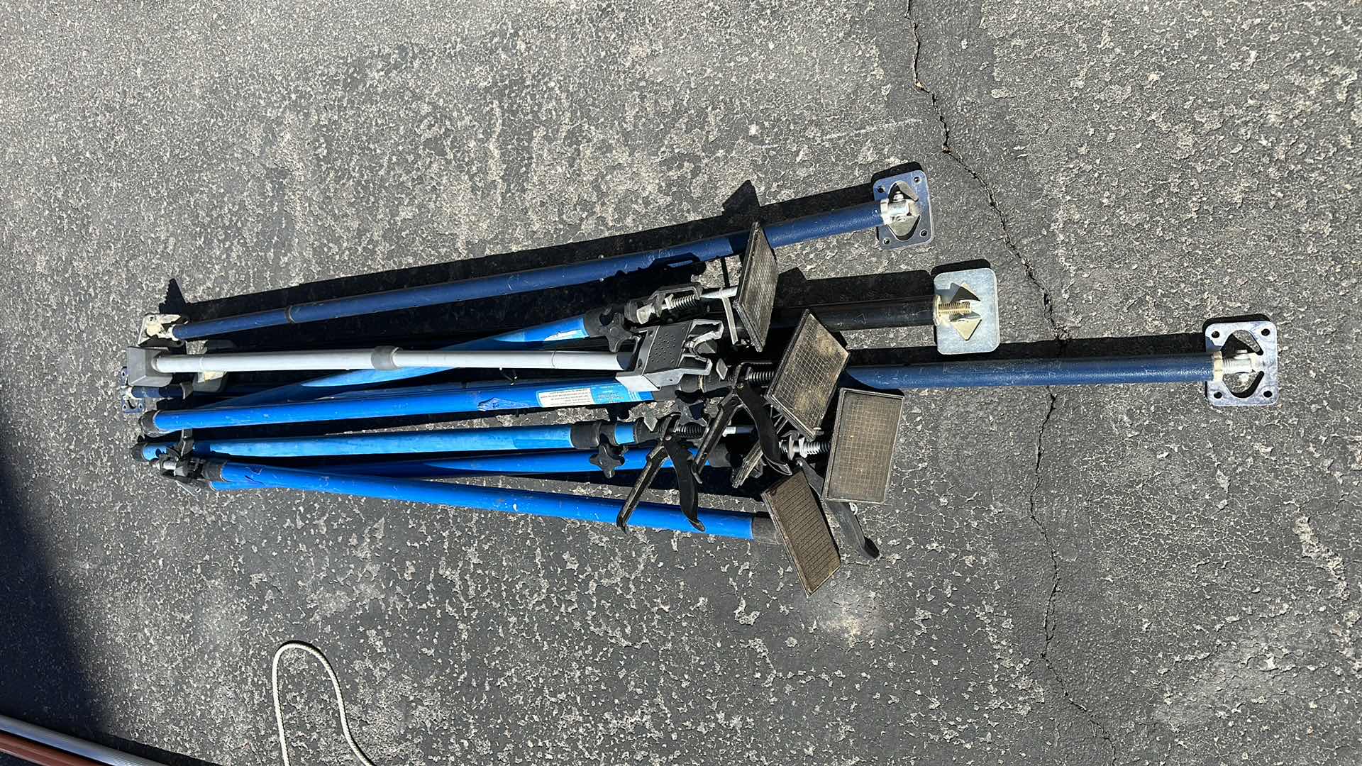 Photo 1 of SUPPORT CARGO BARS