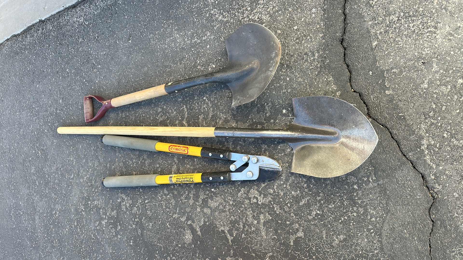 Photo 1 of 2-SHOVELS, STEEL LOPPER