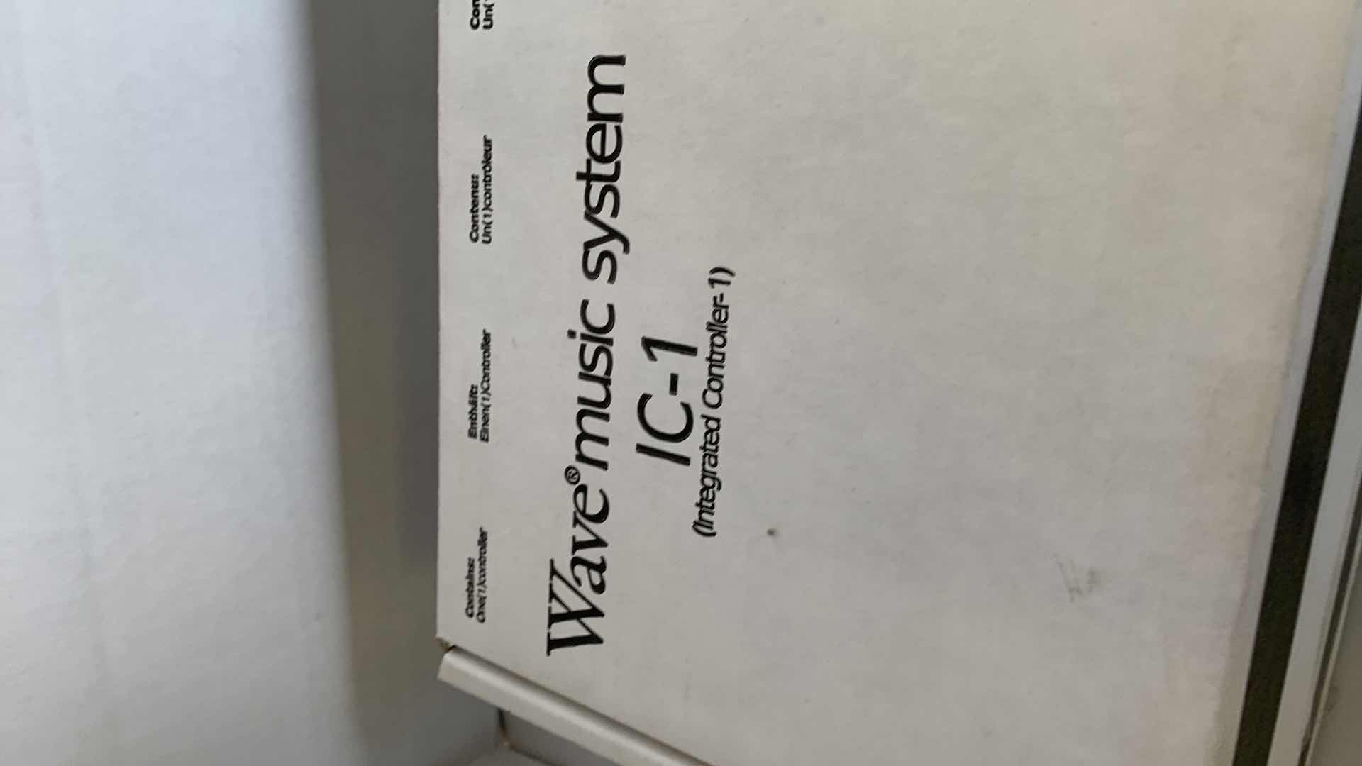 Photo 2 of BOSE WAVE MUSIC SYSTEM IC-1