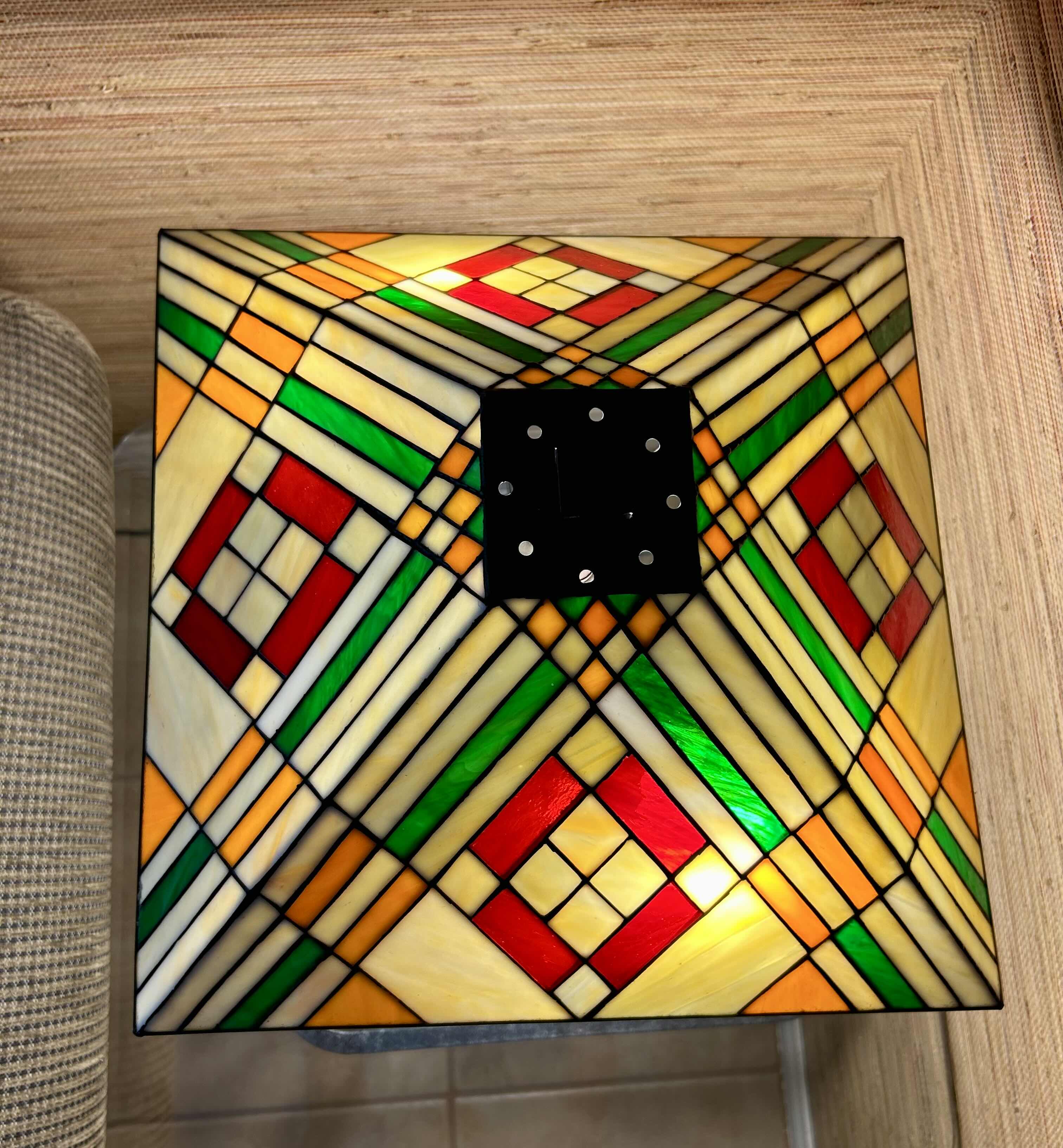 Photo 1 of TIFFANY STYLE TABLE LAMP W HARD RESIN STAIN GLASS SHADE H22"
