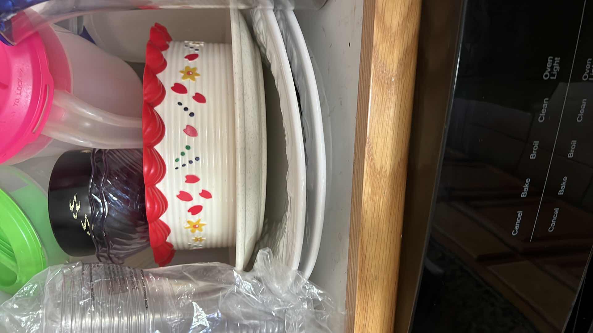 Photo 1 of CONTENTS OF KITCHEN CABINET-PLASTIC WAREV