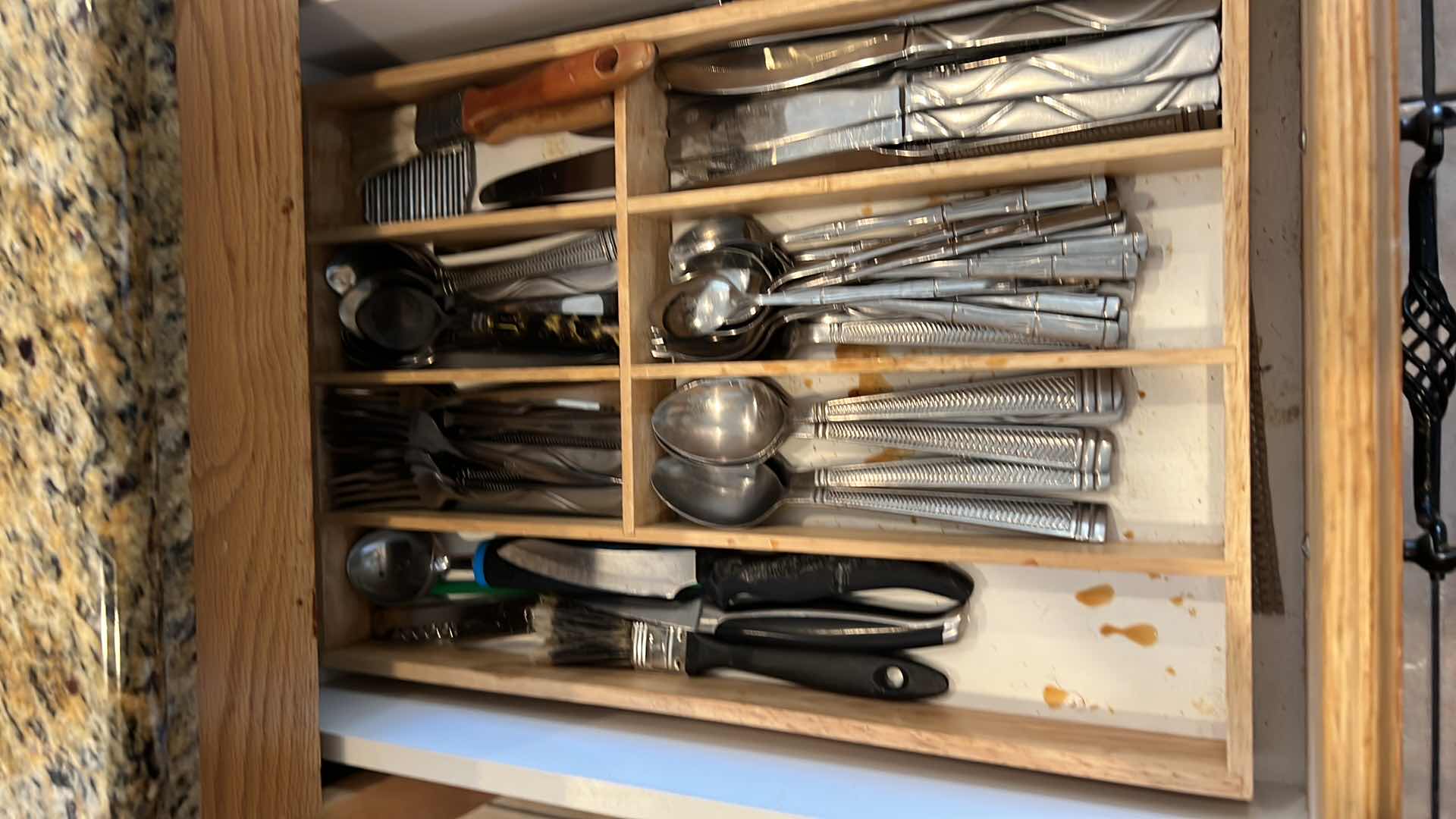 Photo 1 of CONTENTS OF 2-KITCHEN DRAWERS-FLATWARE & KNIVES