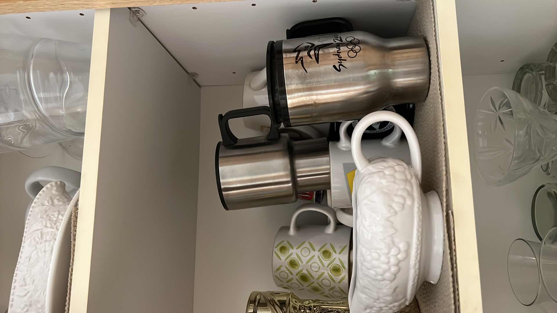 Photo 7 of CONTENTS OF KITCHEN CABINET-GLASSWARE