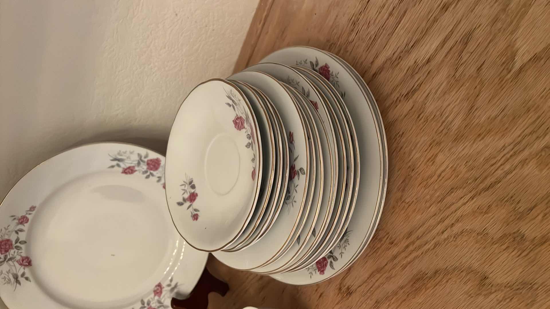 Photo 1 of 18 PCS-MADEIN CHINA DISHES