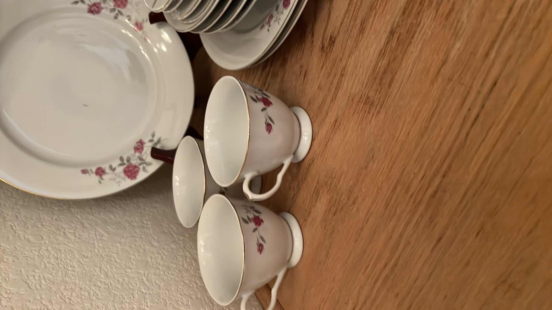 Photo 1 of 18 PCS-MADEIN CHINA DISHES