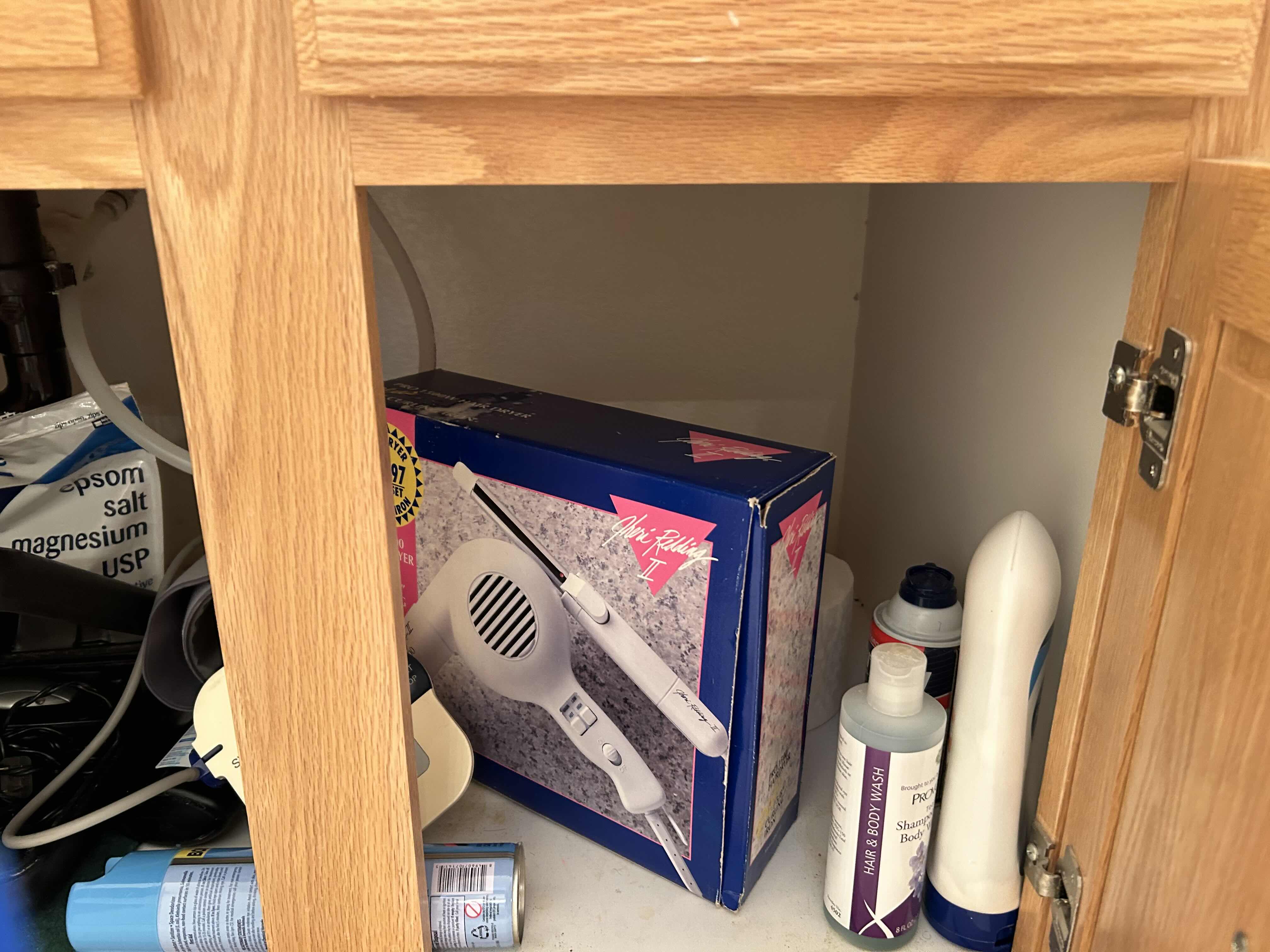 Photo 1 of CONTENTS OF CABINET