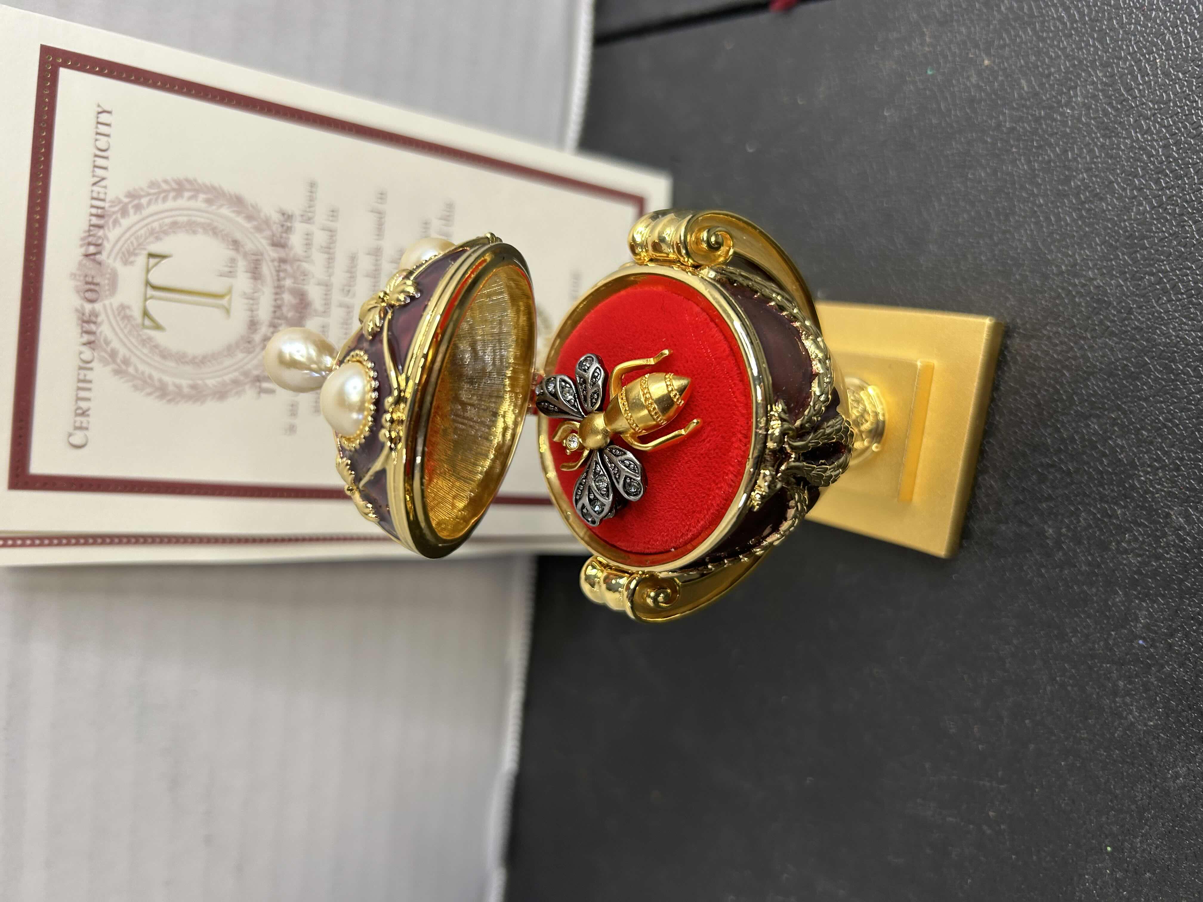 Photo 1 of NIB JOAN RIVERS COLLECTION IMPERIAL FABERGE STYLE EGG COLLECTION, POTPURRI EGG 

