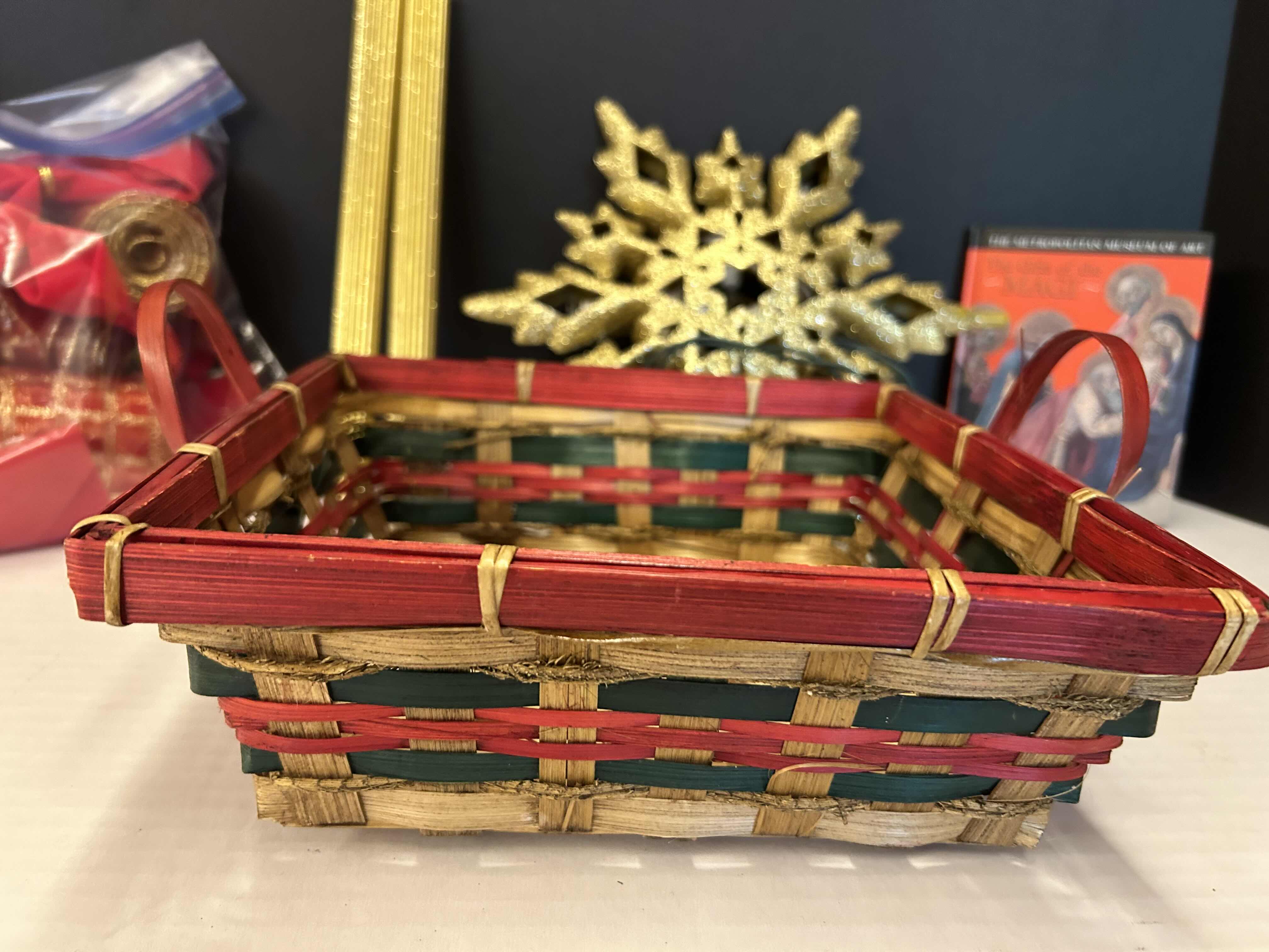 Photo 1 of 5- HOLIDAY DECOR ITEMS