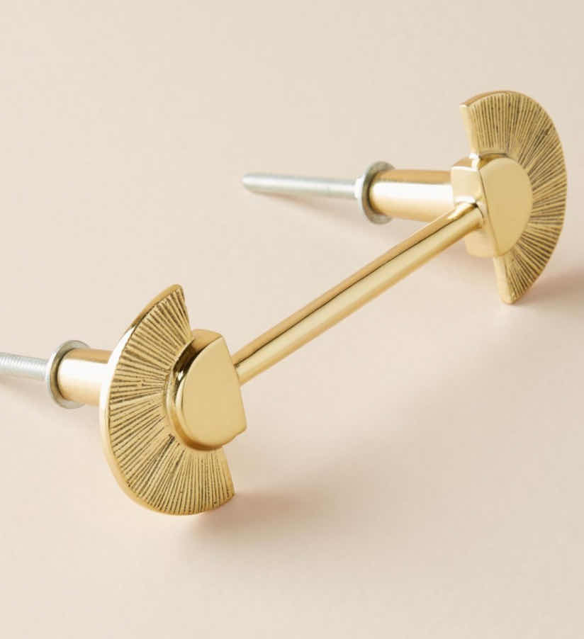 Photo 1 of 25
BRAND NEW ANTHROPOLOGIE 3” GRAHAM HANDLE IN BRONZE