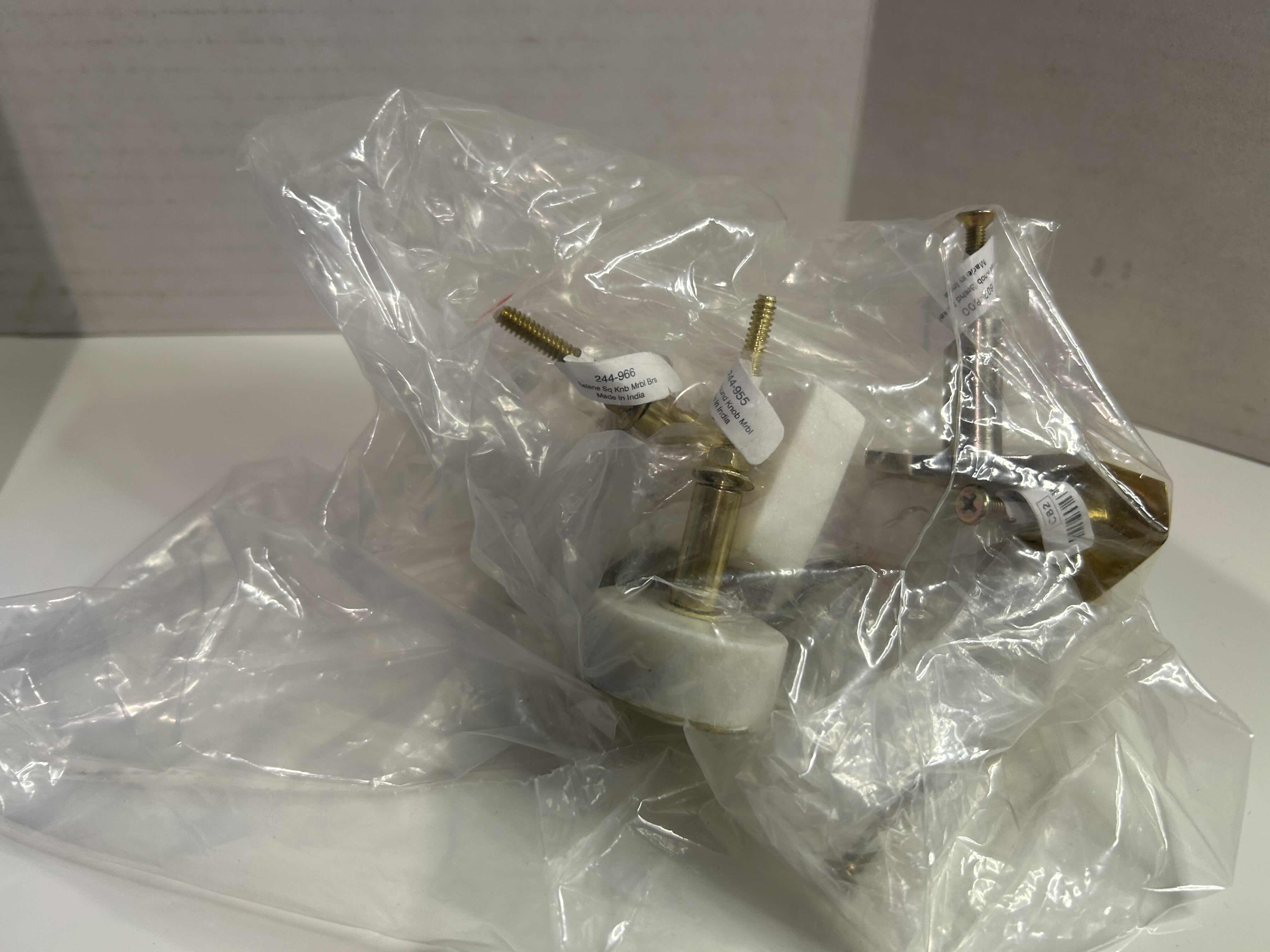 Photo 1 of 8 VARIOUS STYLE KNOBS
4-BRONZE ABSTRACT CRATE & BARREL KNOBS 
2-SILVER HEX
2-MARBLE & BRONZE