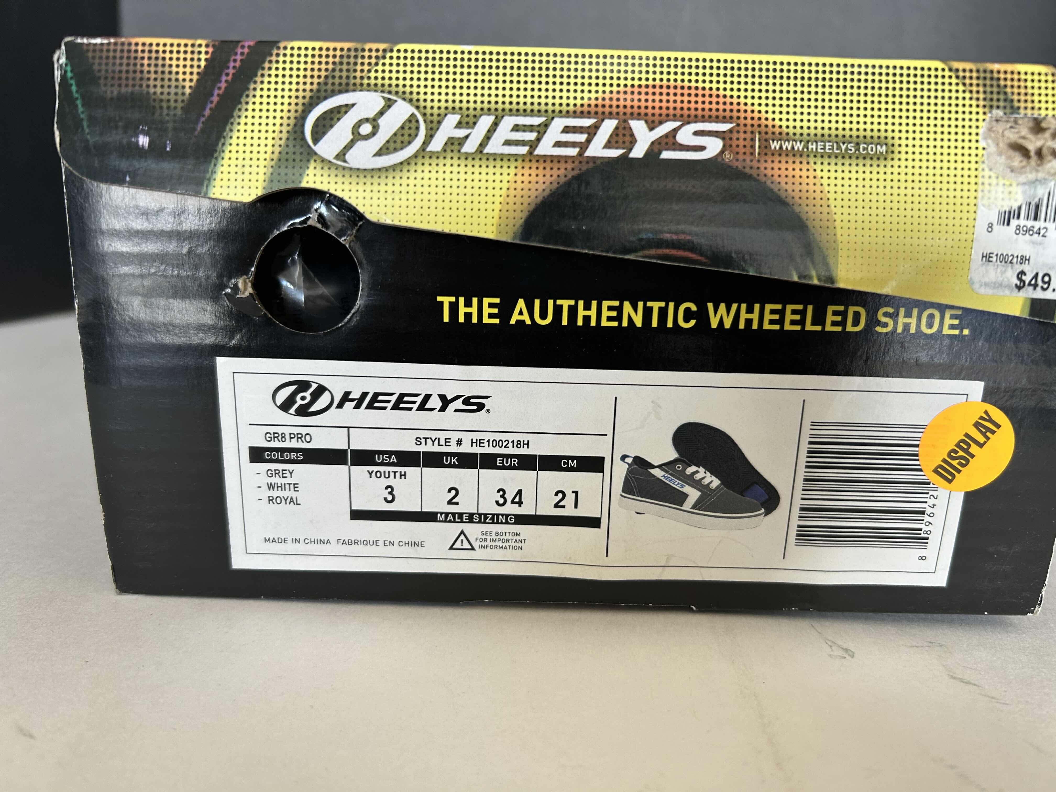 Photo 2 of BRAND NEW HEELYS YOUTH SIZE 3