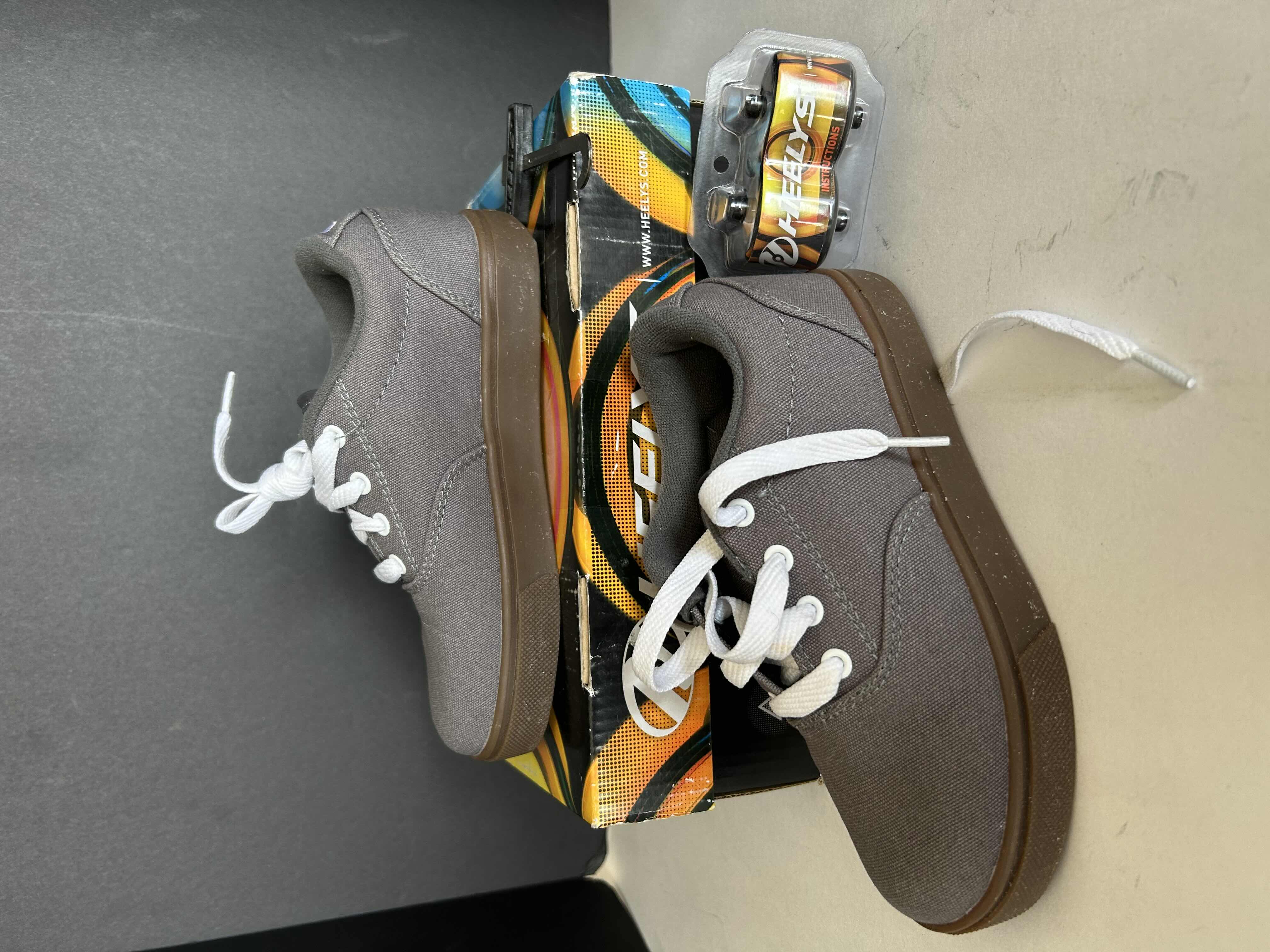 Photo 2 of BRAND NEW HEELYS YOUTH SIZE 2
