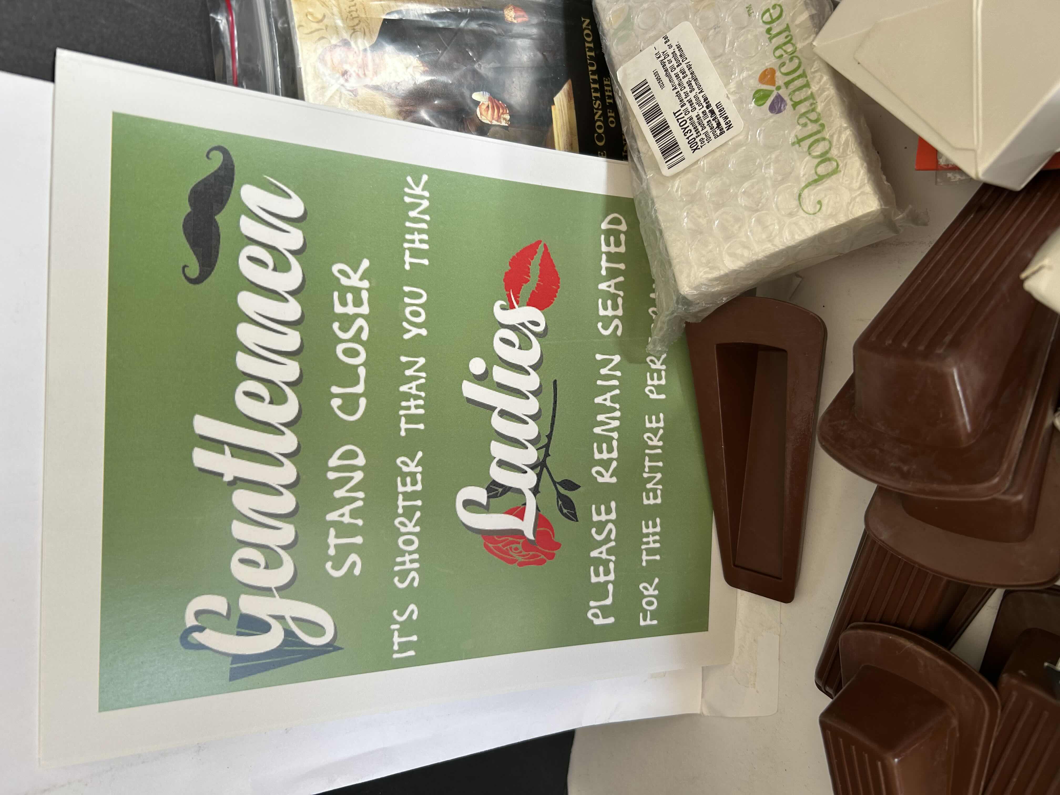 Photo 1 of BOX OF VARIOUS HOME ITEMS