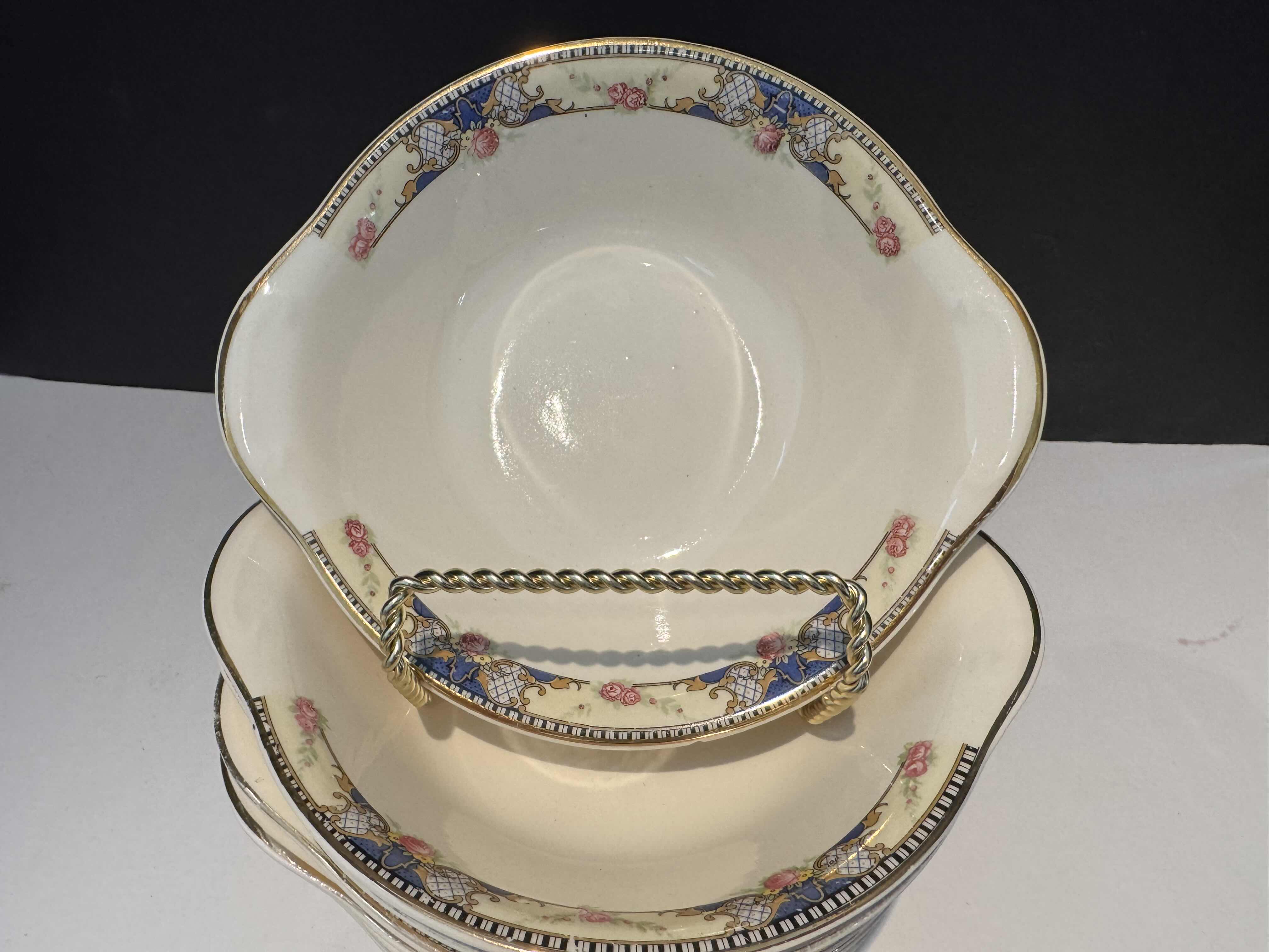 Photo 1 of 9- UNIVERSAL CAMBRIDGE SALAD BOWLS