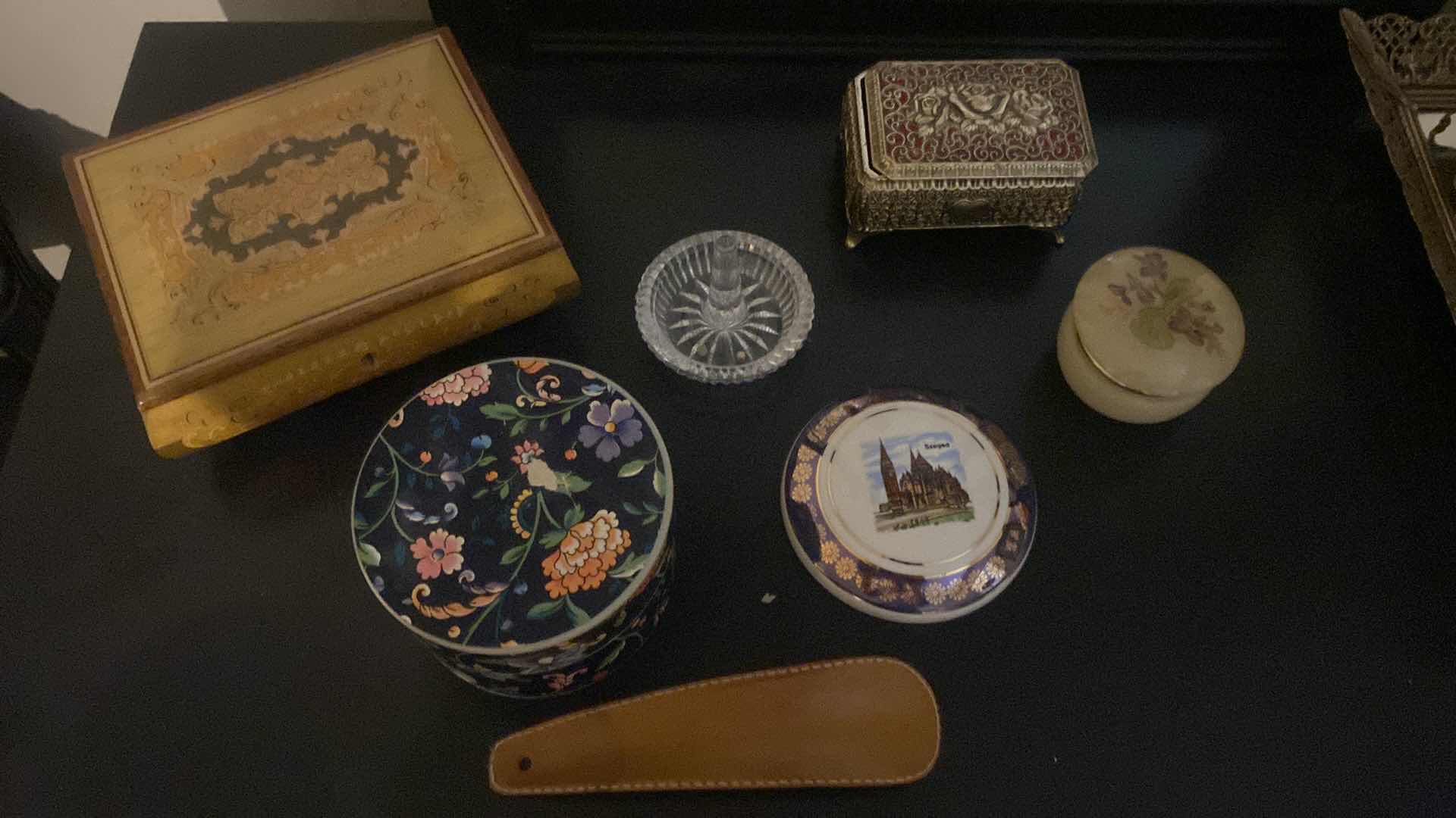 Photo 1 of JEWELRY BOXES RUNG HOLDER & MORE