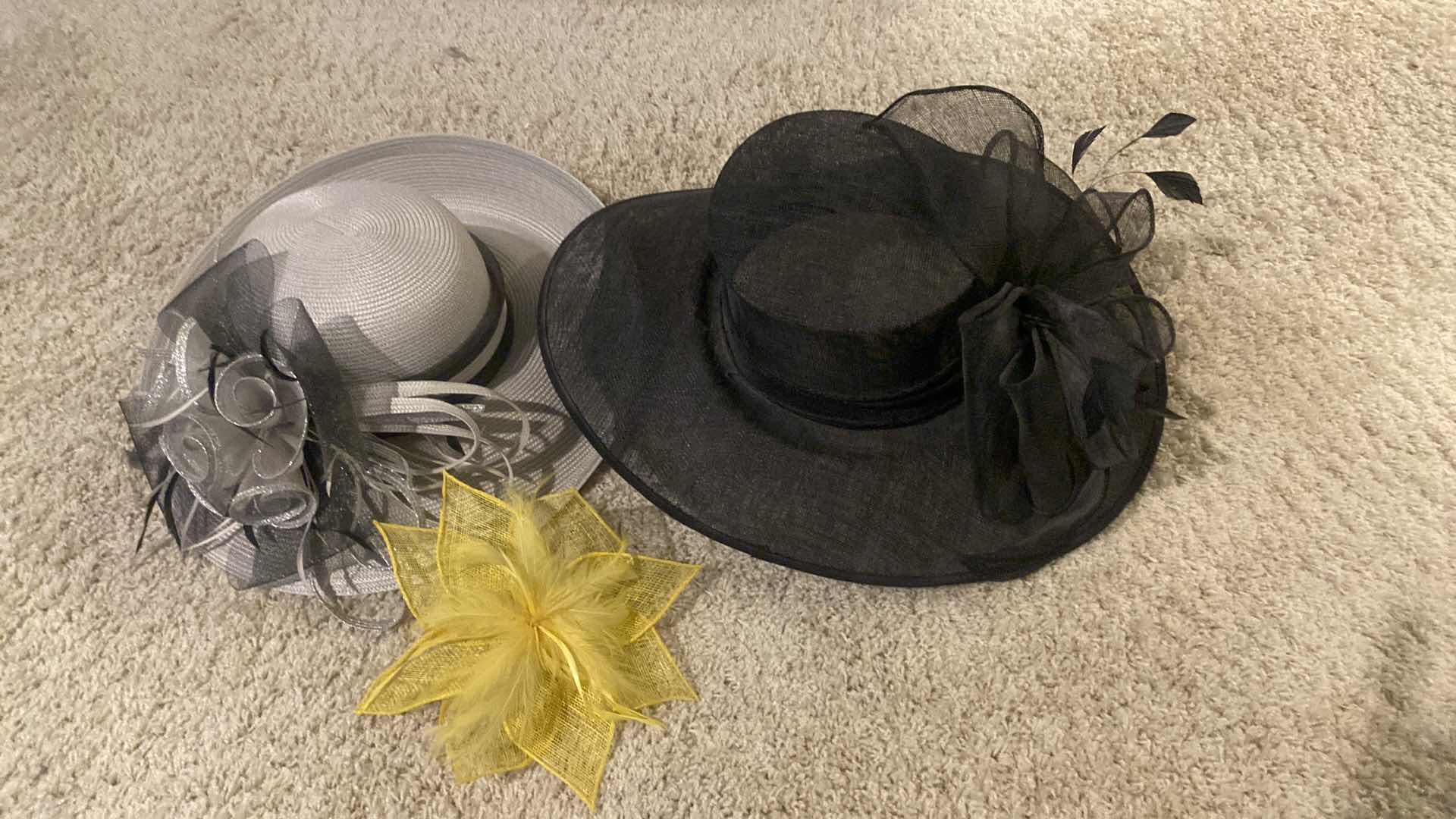 Photo 1 of 2 LADIES HATS AND 1 FASCINATOR